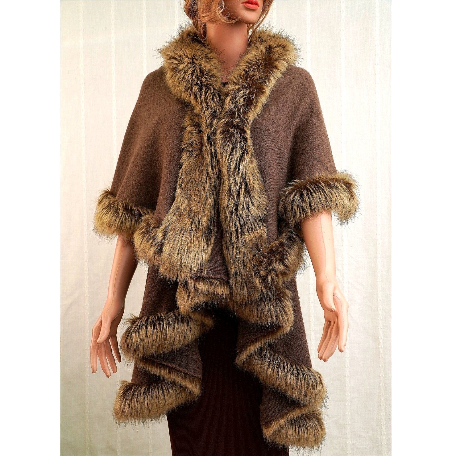 Gianfranco Rossi Brown Knit Cape Faux Fur Trim Tiered Wrap