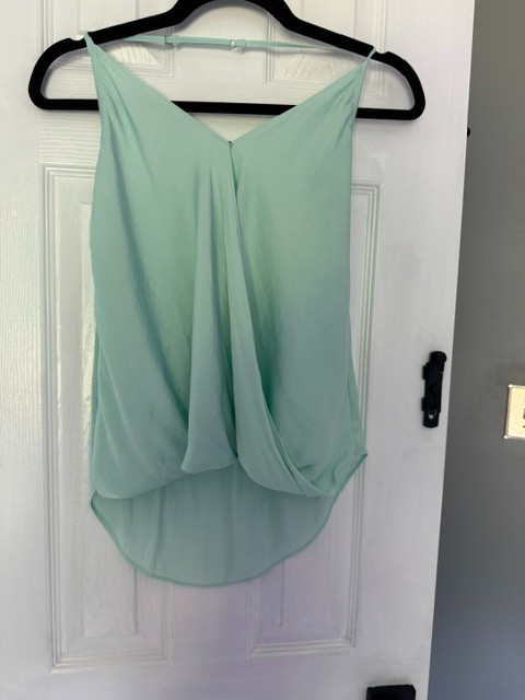 Woman’s Mint Green Blouson Halter Top Size Small