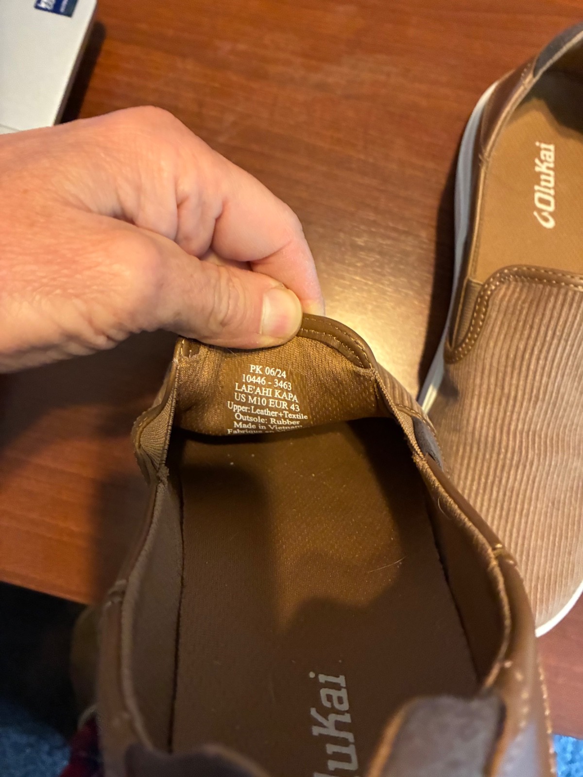 Men’s USA 10 M OLUKAI Lae’Ahi Kapa Brown Corduroy Leather Slip On Shoes – Nice!
