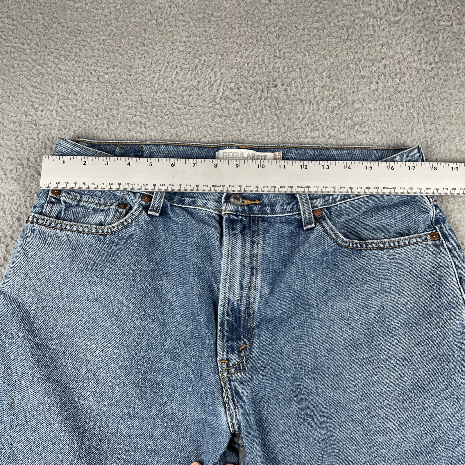 Vtg Levi’s 505 Denim Jeans Stone Washed Blue 36×29 Measures 35×28 EUC Y2K