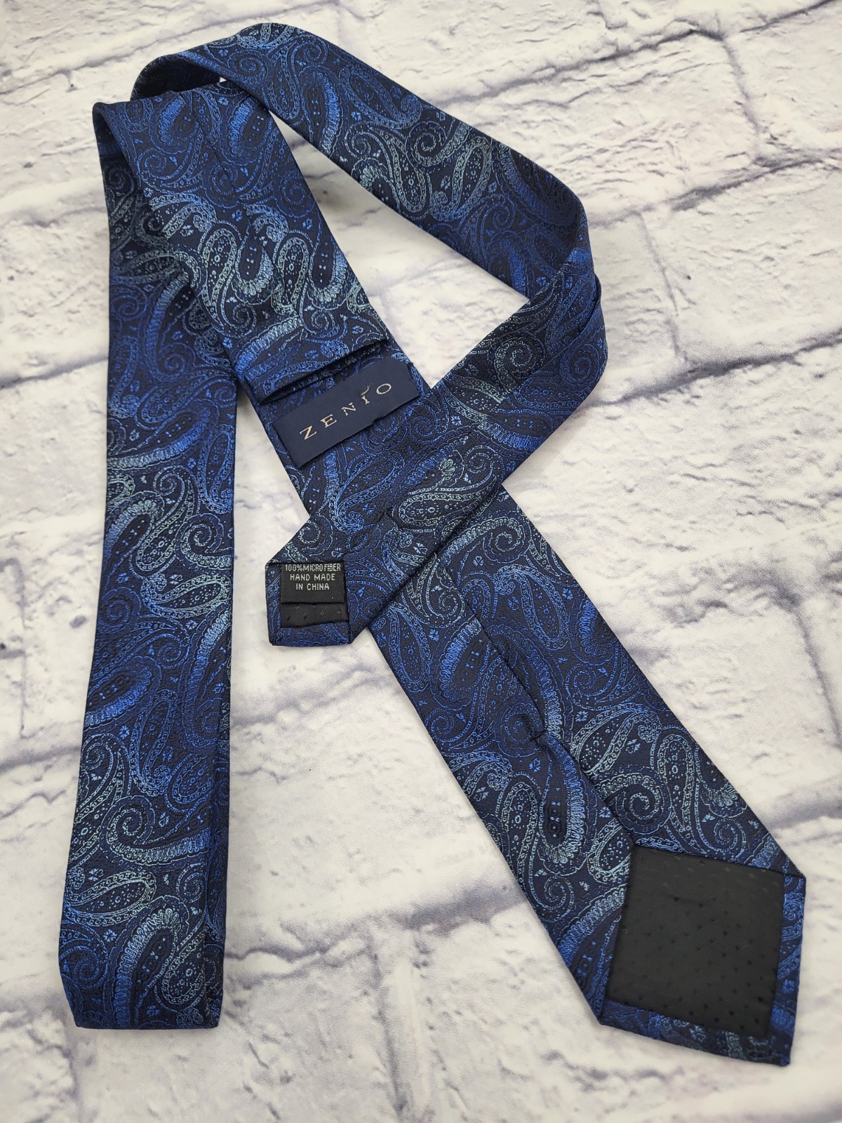 Zenio Polyester Tie Blue Black Gray Paisley Men Necktie Skinny 56 x 2.75