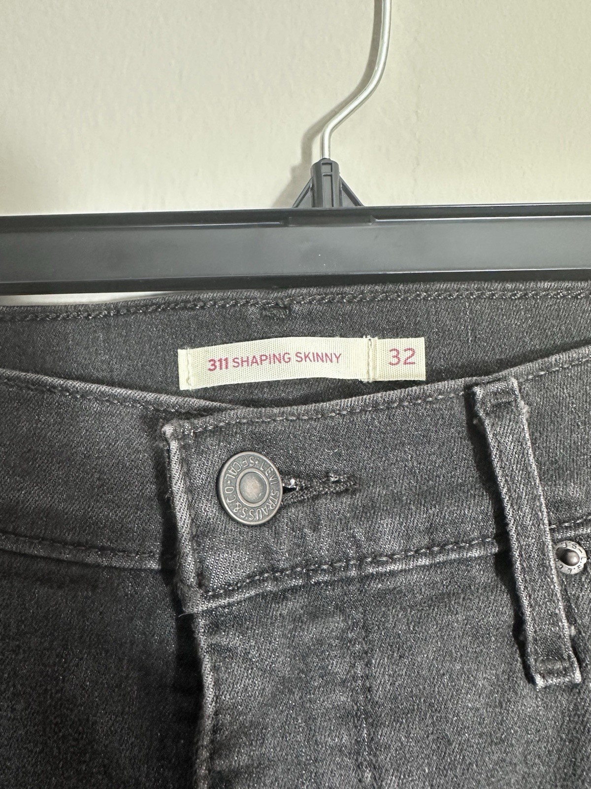 Size 14 Short /32w-30L Levi 311 Shaping Skinny Jeans Women’s