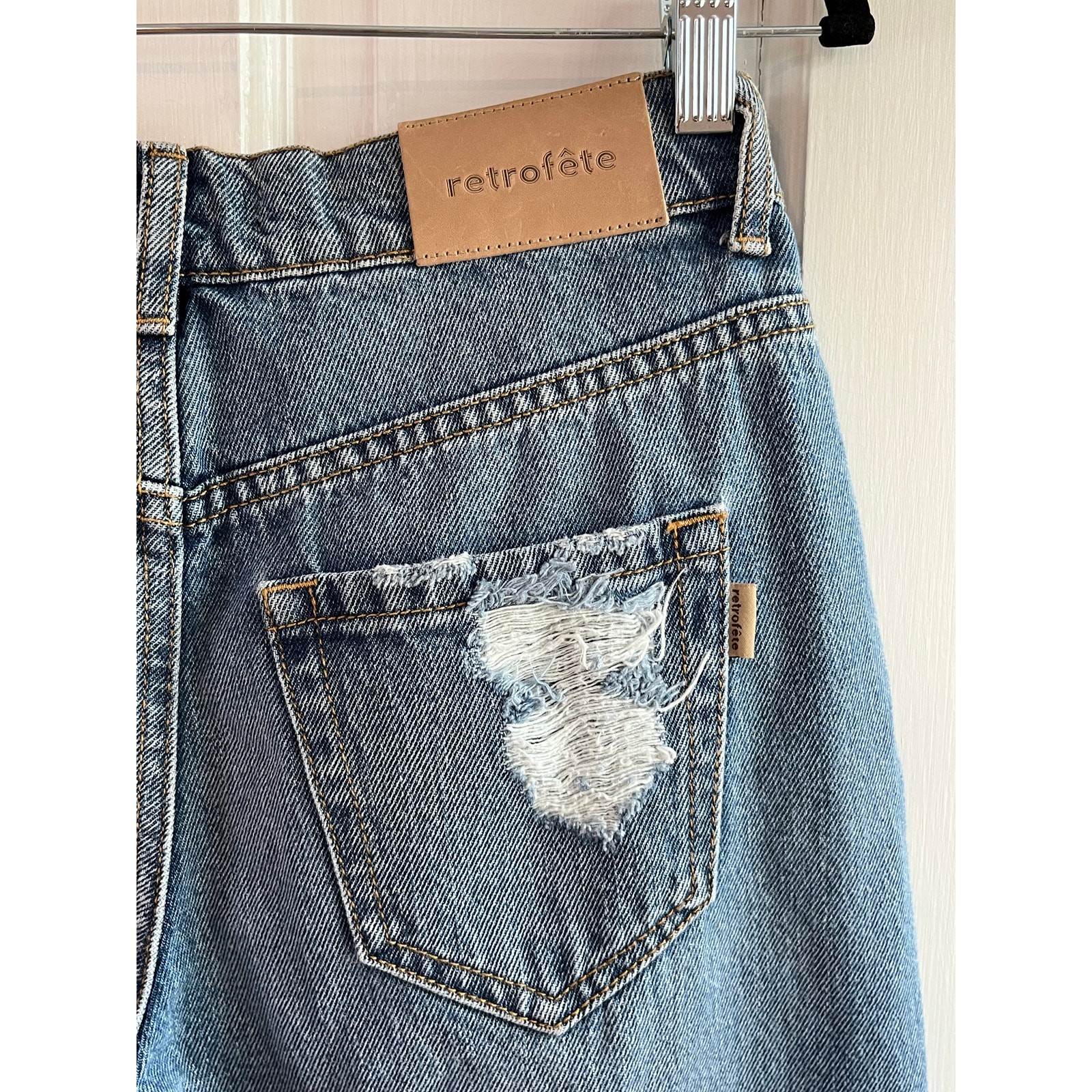 🗽 NWT Retrofete Maggie Super Distressed Jeans IT 24, US 27