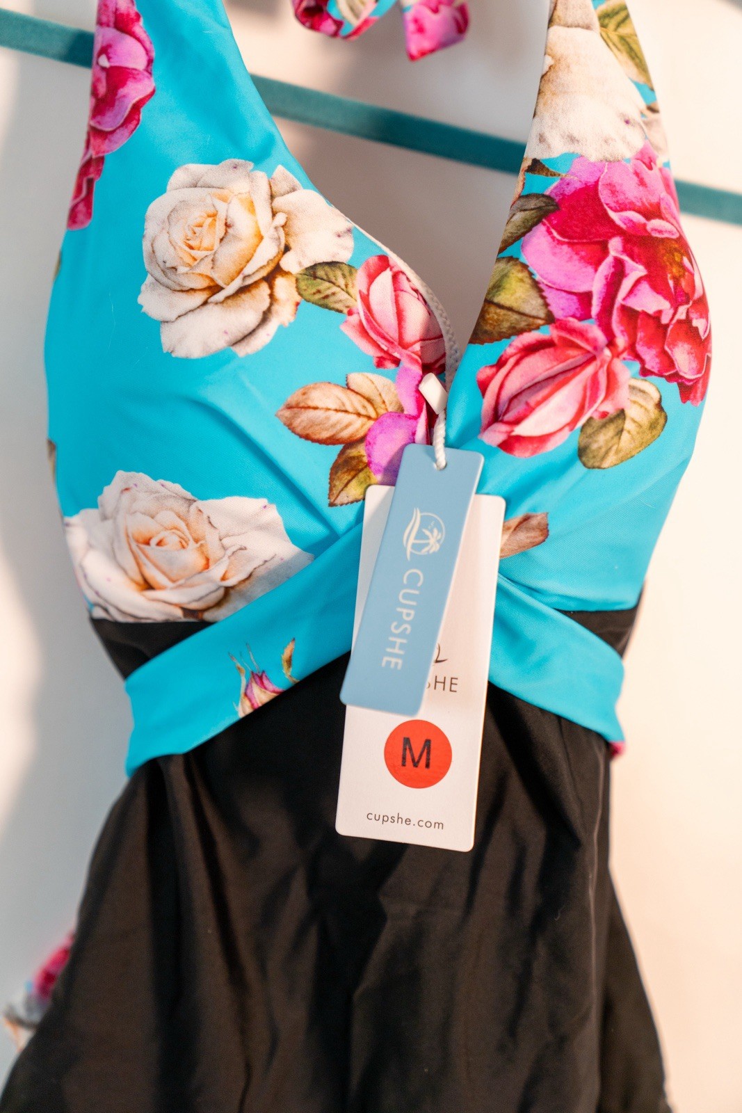Cupshe Floral Halter One Piece Swimsuit Blue/Black Padded Tie Back Size M