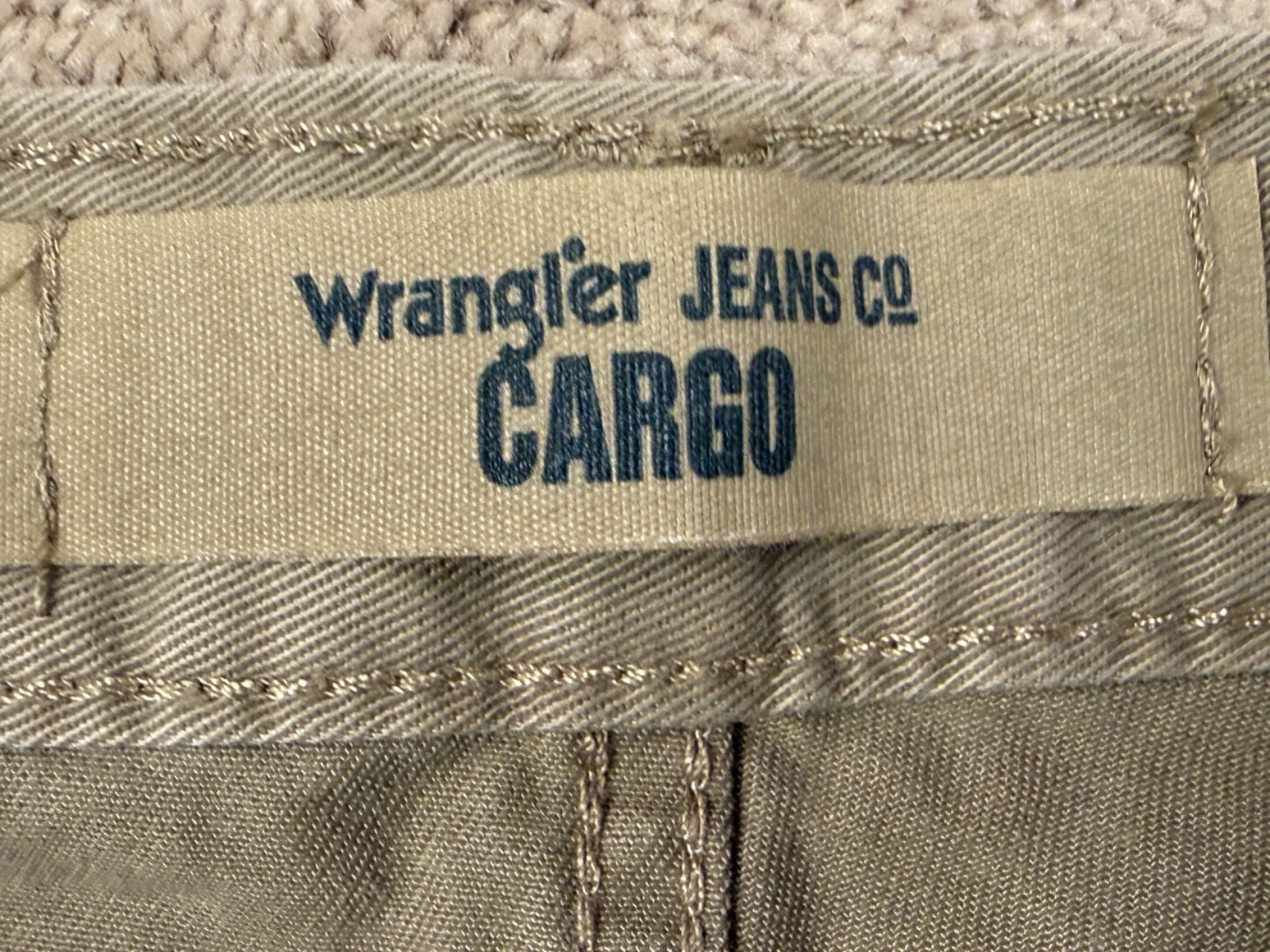 Men’s Wrangler Khaki Cargo Jeans 38×30 #1085
