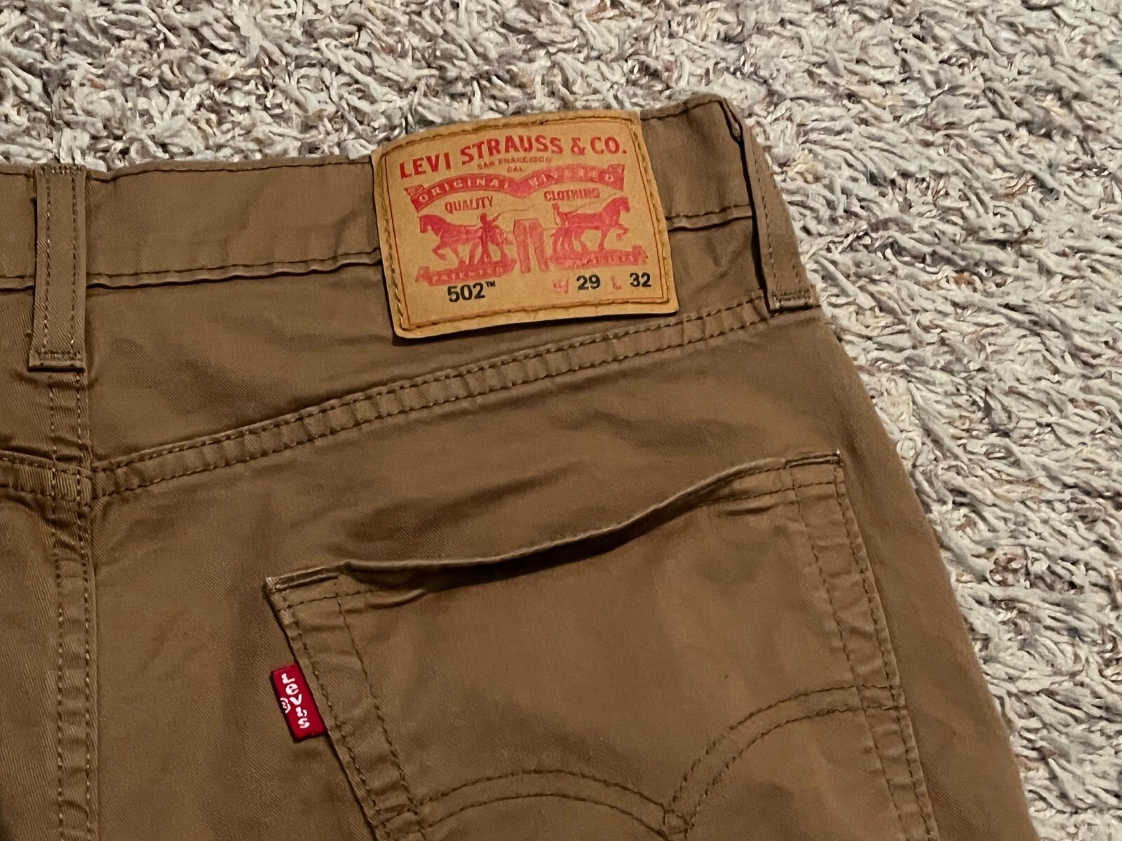 EUC Levi’s 502 PANTS Regular Tapered TAN Mens tag=29×32 (MEASURED 29×29) (9028)