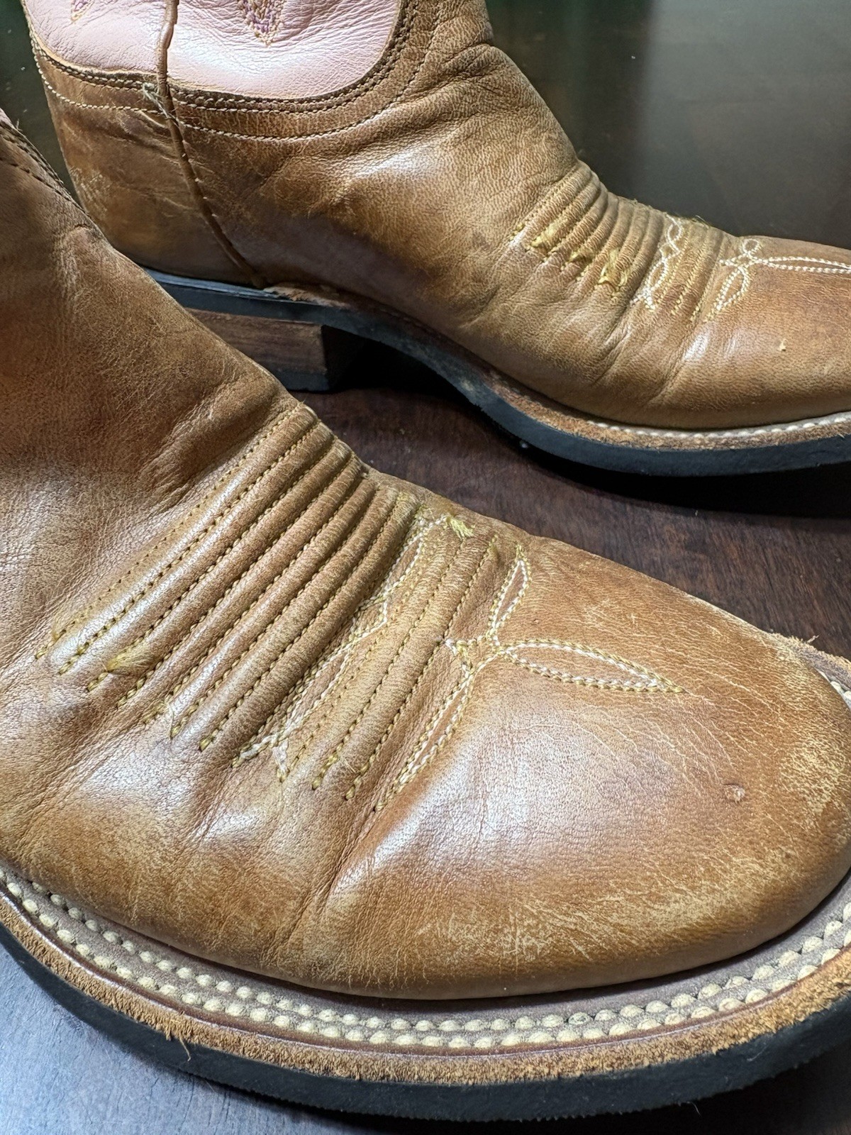 Lucchese 2000 Women Cowboy Boots Pink GoldStar Embroidered T1691HD Sz 6 1/2 B