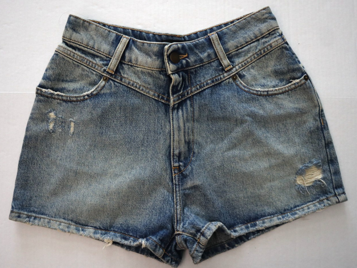 Retrofete Women’s Sz 26 Blue Medium Wash Distressed High Waist Denim Shorts