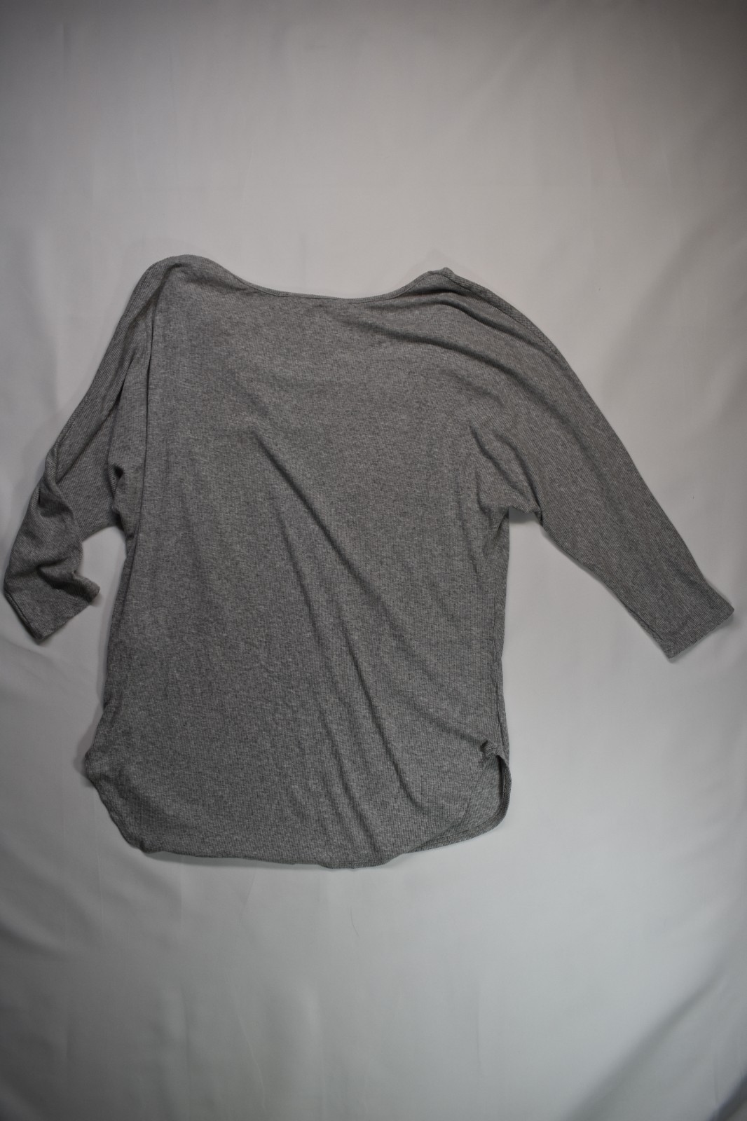 A Pea In The Pod Maternity Quarter Sleeve Ribbed Gray Shirt – Womens Size S