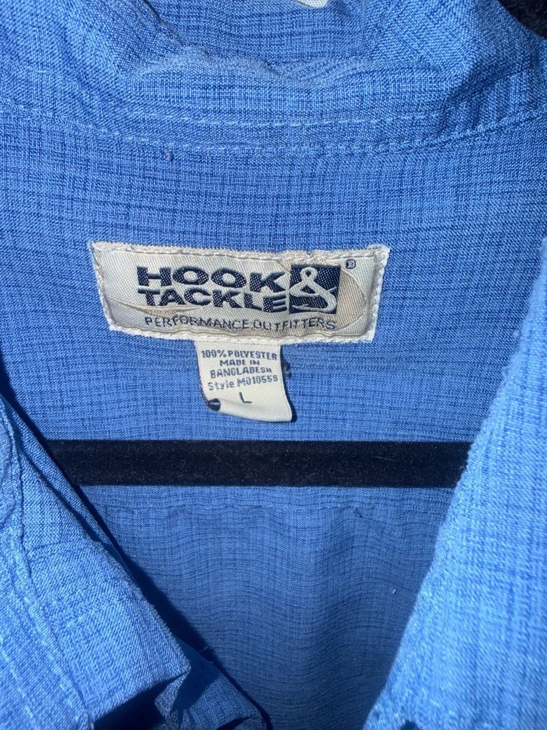 Hook & Tackle Men’s Performance Outfitters Short-Sleeve Vented Fishing Shirt
