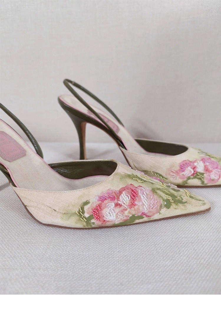 Vintage Pointed Embroidered High Heels