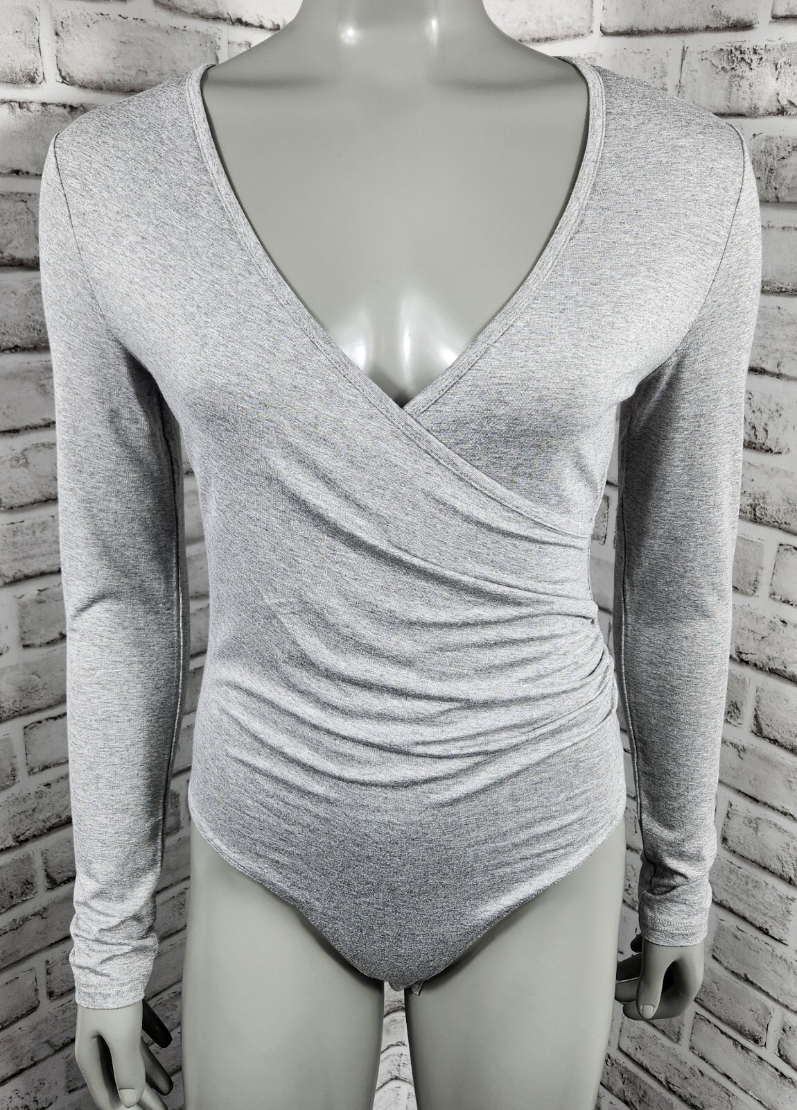 Mangopop Bodysuit Womens Medium Gray Long Sleeve V Neck Wrap Ruched Stretch