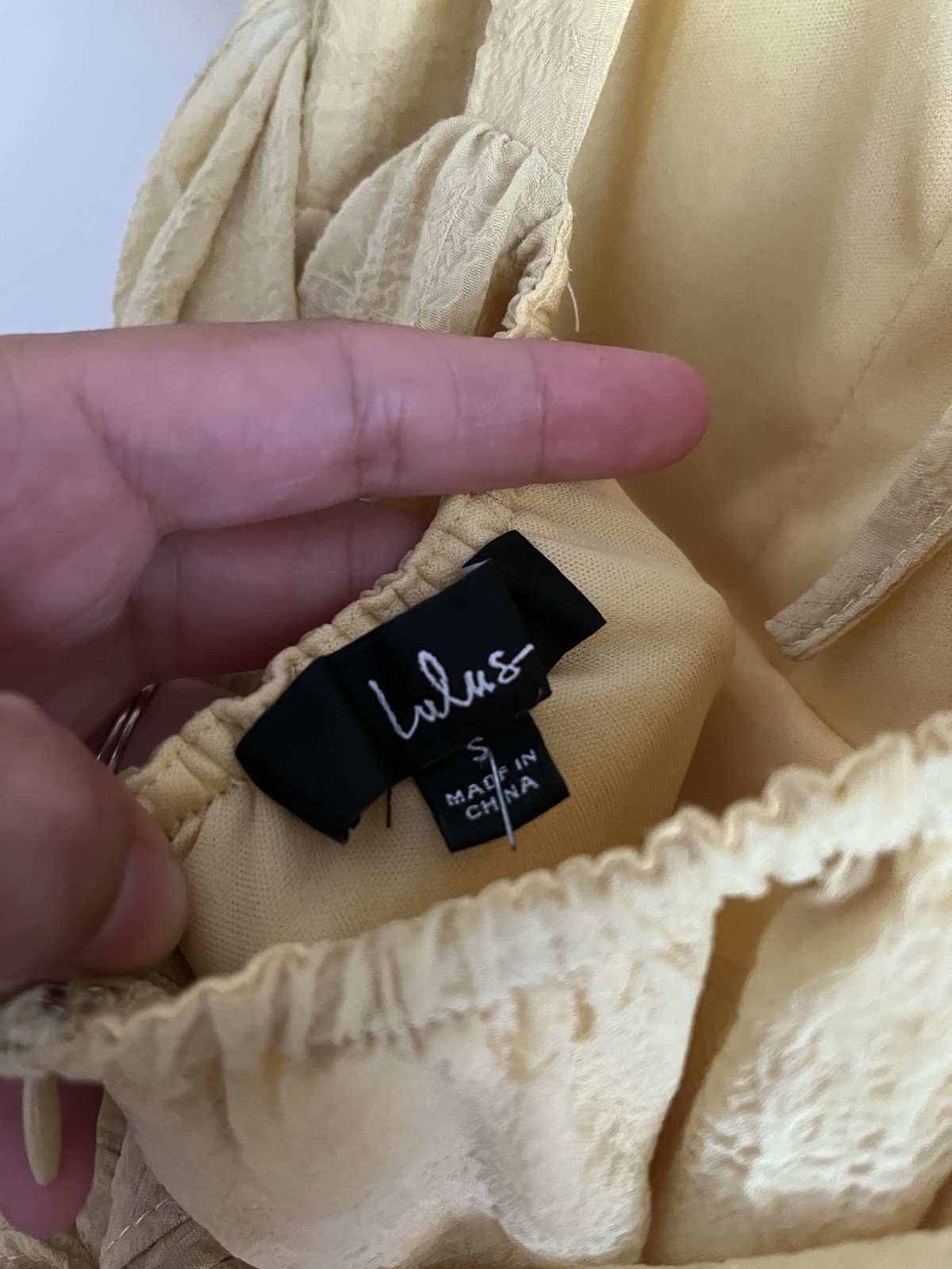 Lulus Yellow Puff Sleeve Smocked V-Neck Tie Waist Midi Dress Womens Size S