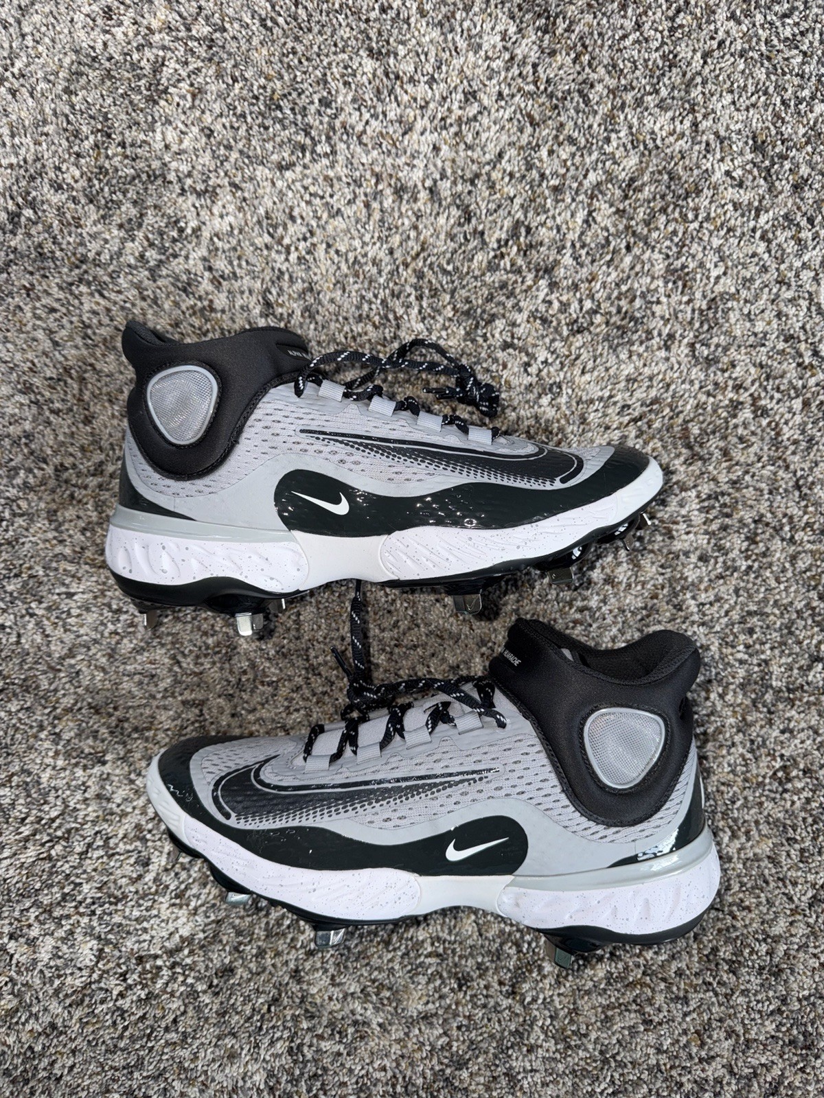 Nike Alpha Huarache Elite 4 Mid Metal Baseball Cleats Mens SZ 9 Gray DJ6520-002