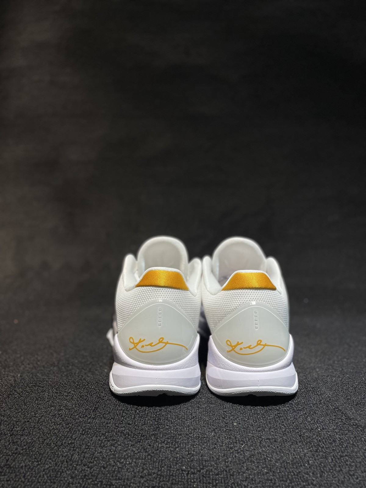 Zoom Kobe 5 Protro’Alternate Bruce Lee ‘CD4991-101 Size 7-13