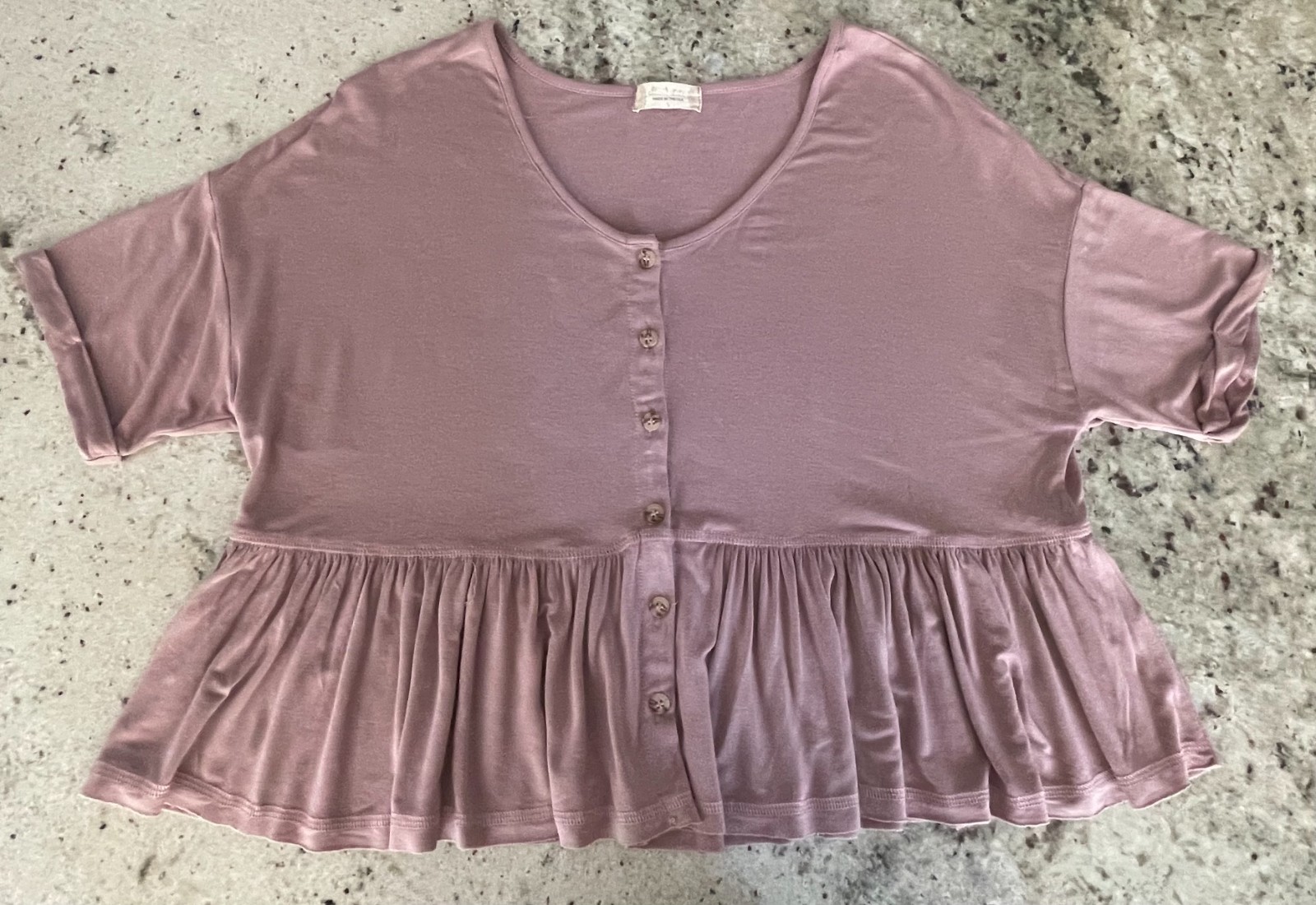 Altar’d State Oversized Knit Top Size Small – Med Mauve Low Neck Button Front