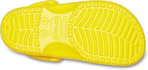 Crocs Unisex Classic Clog Lemon Men’s 6, Women’s 8 Yellow