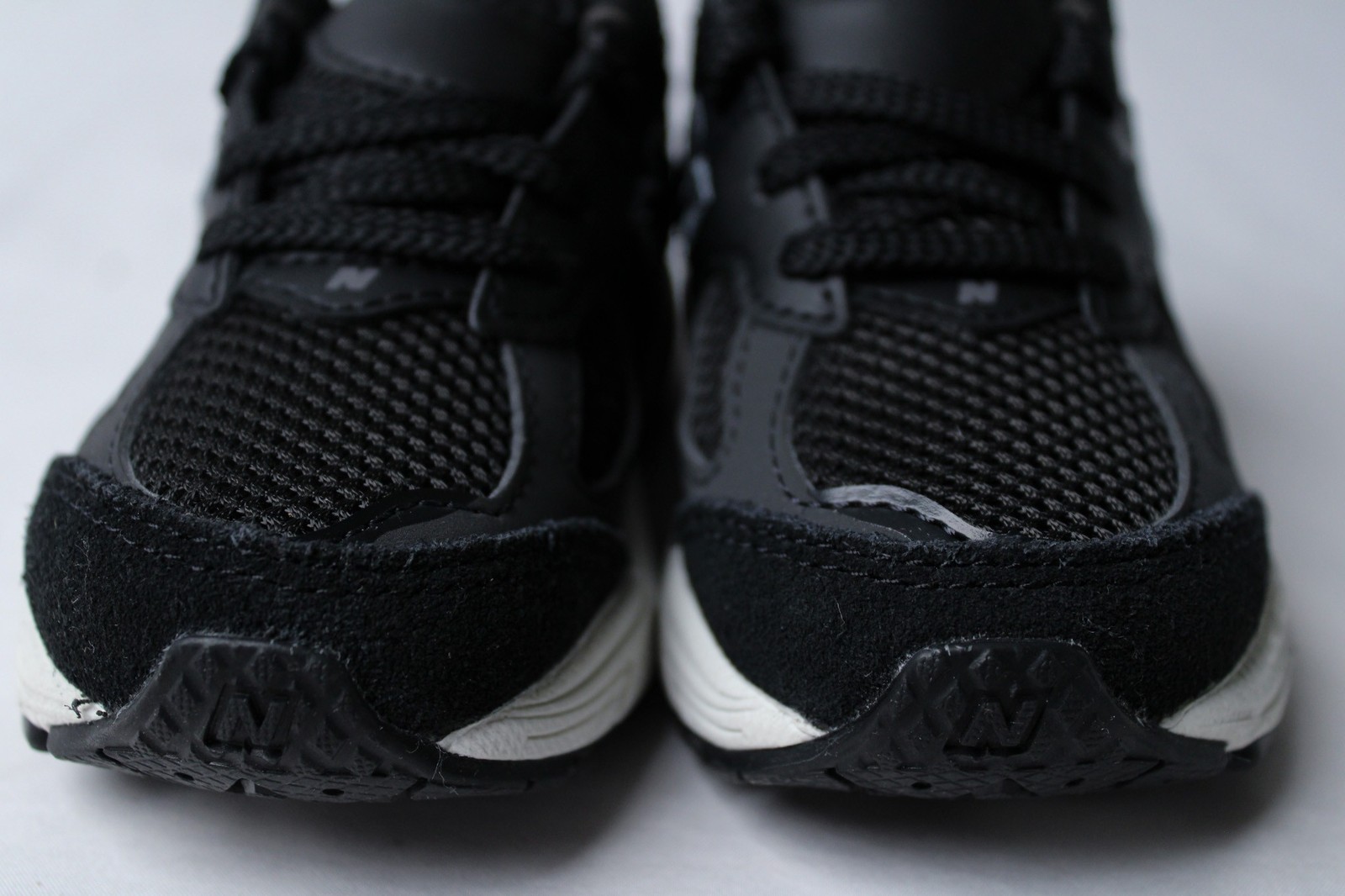 New Balance Unisex Toddler’s 2002R Lace Sneakers JL3 Black Size US:6 UK:5.5