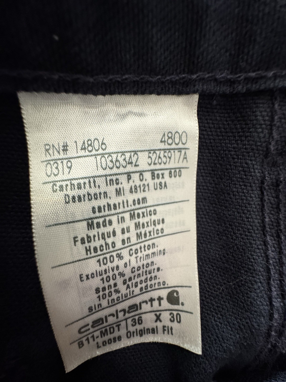 CARHARTT MENS 36X30 NAVY COTTON DENIM CARPENTER PANTS, FLAT FRONT, SLANT POCKETS
