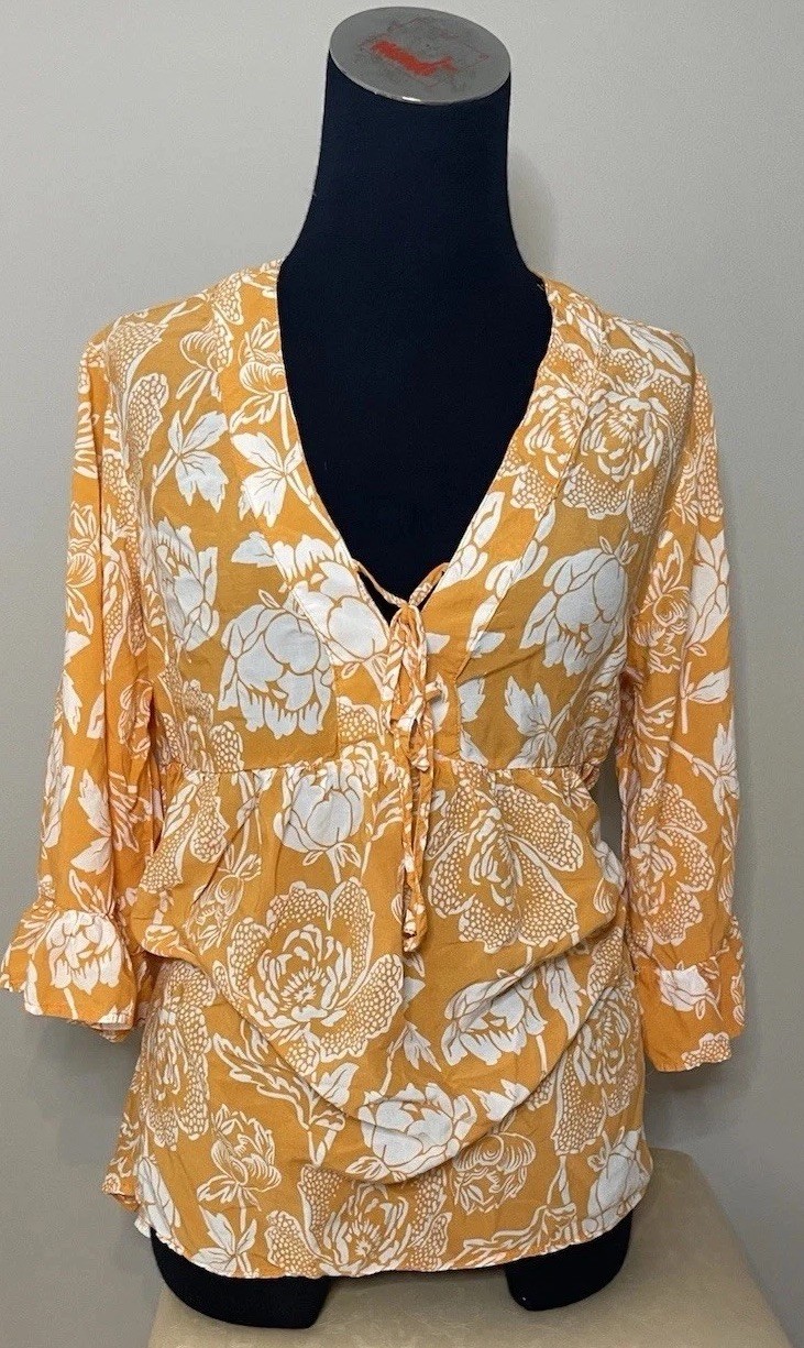 C&C California Blouse Womens M Orange Floral Tunic Bell Sleeve Boho Peasant