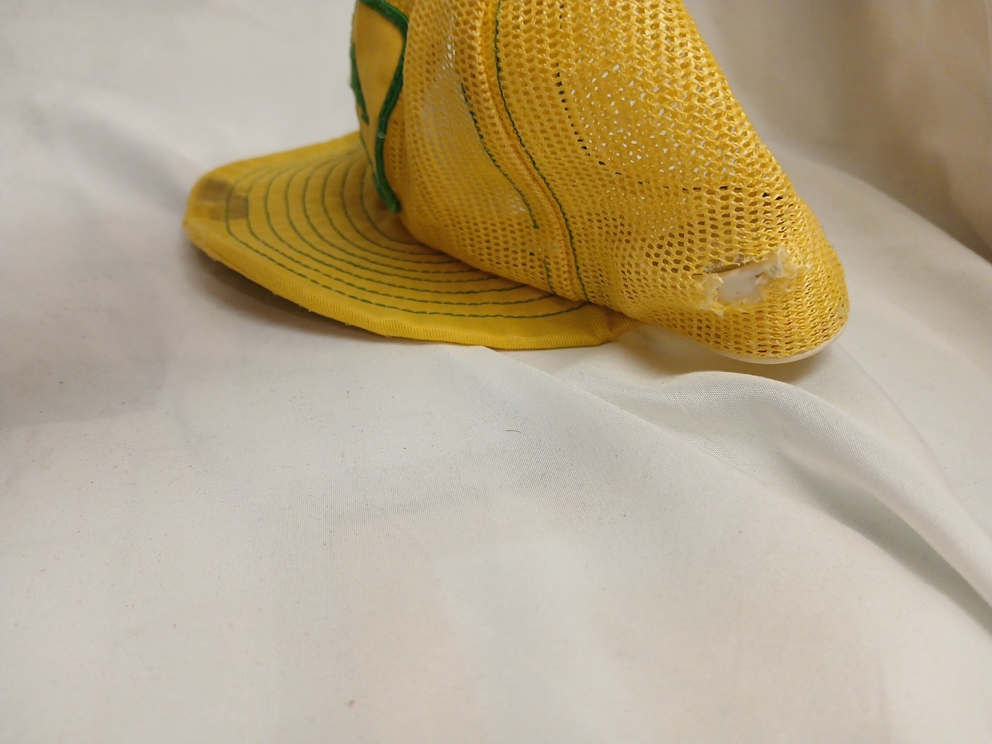 Vintage John Deere Patch Yellow Full Mesh Snapback Hat Louisville Mfg. Co. USA