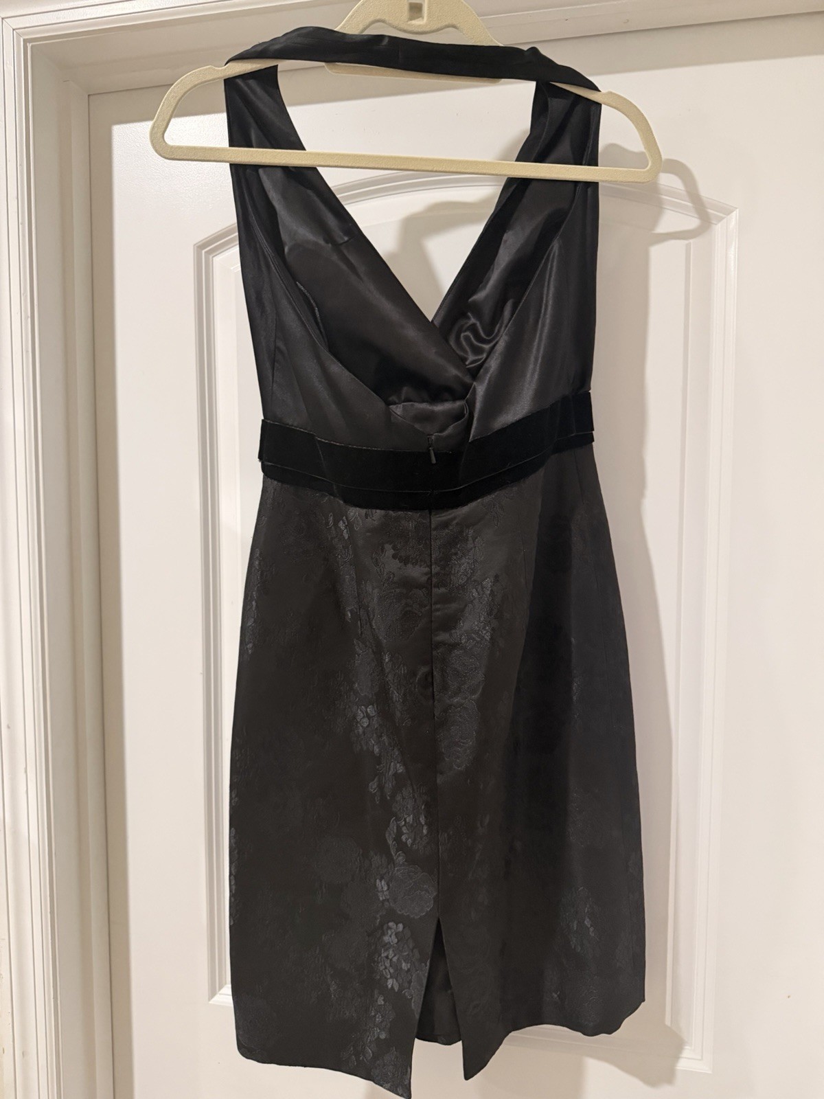 Carmen Marc Valvo Collection BlackHalter Cocktail Dress Silk Jacquard VelvetSz 2