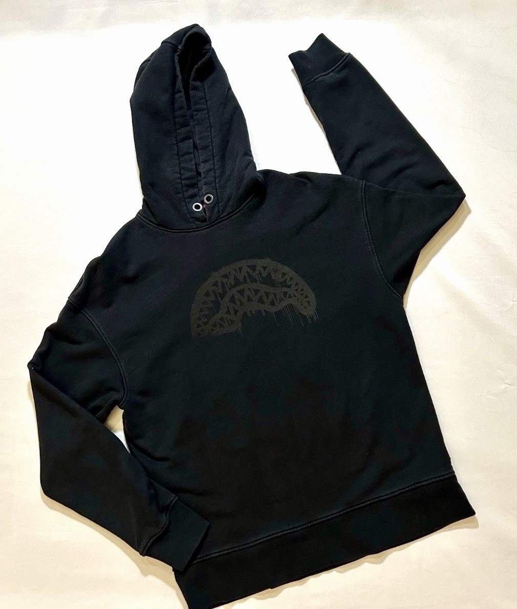 Sprayground Black Shark Graphic Logo Pullover Hoodie Men’s Size M