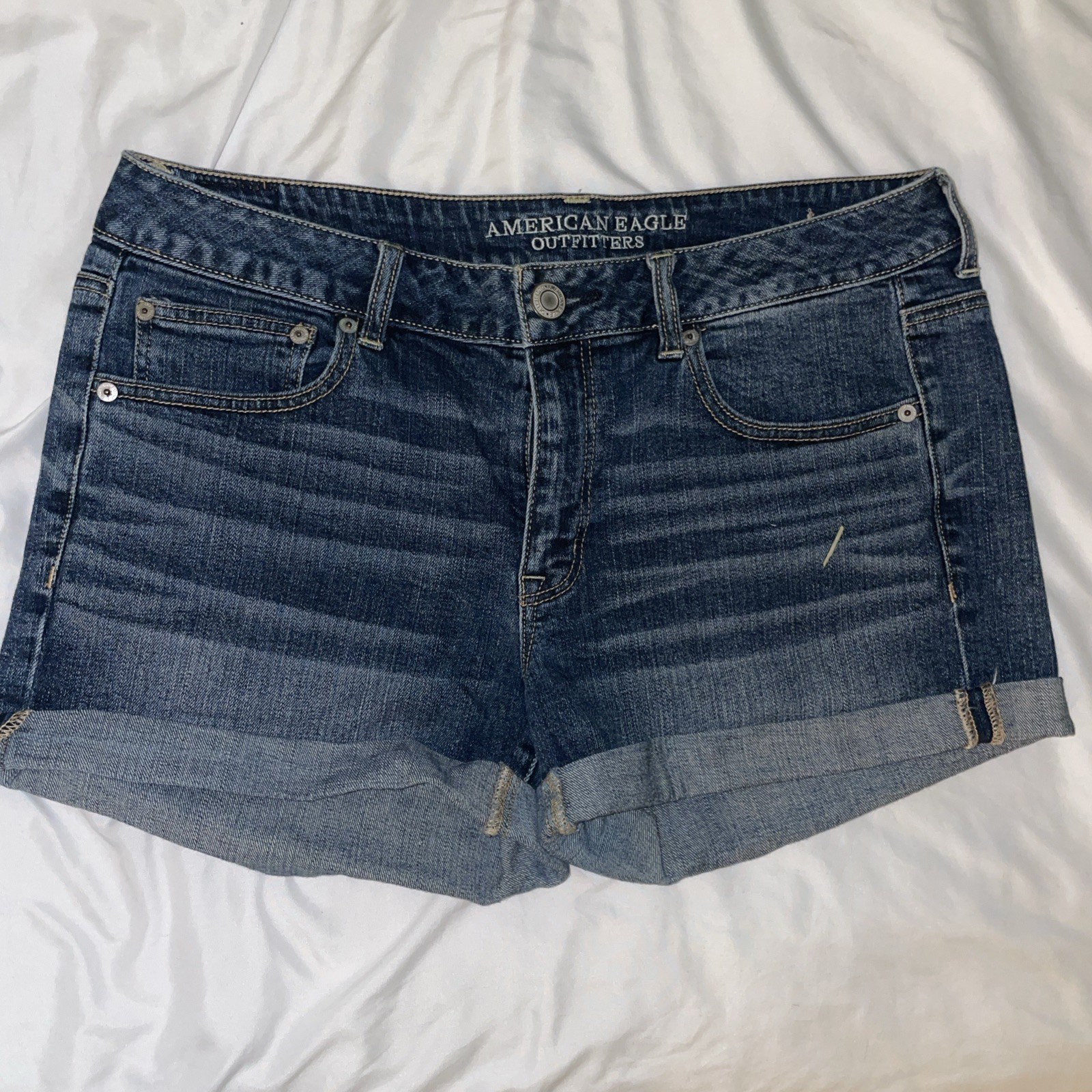 American Eagle Jean Shorts Stretch Boy Midi Cuffed Size 10 Dark Wash Trendy