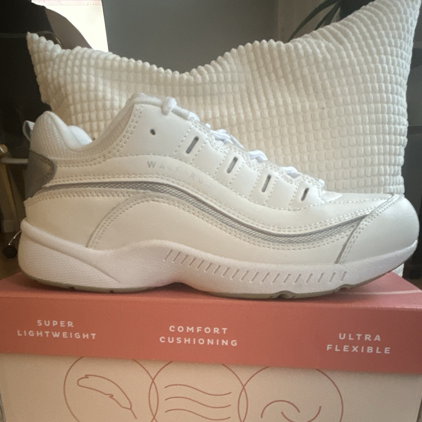 Easy Spirit Romy Leather Cushioned Lightweight Sneakers White/Gray Womens 8 WW
