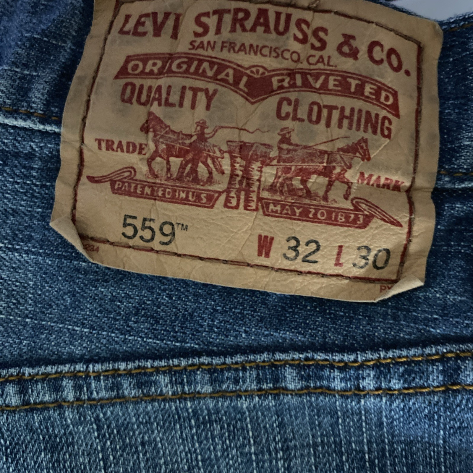 Levi’s 559 Relaxed Straight Fit Jeans Men’s 32×30 Medium Wash Blue Denim Pants