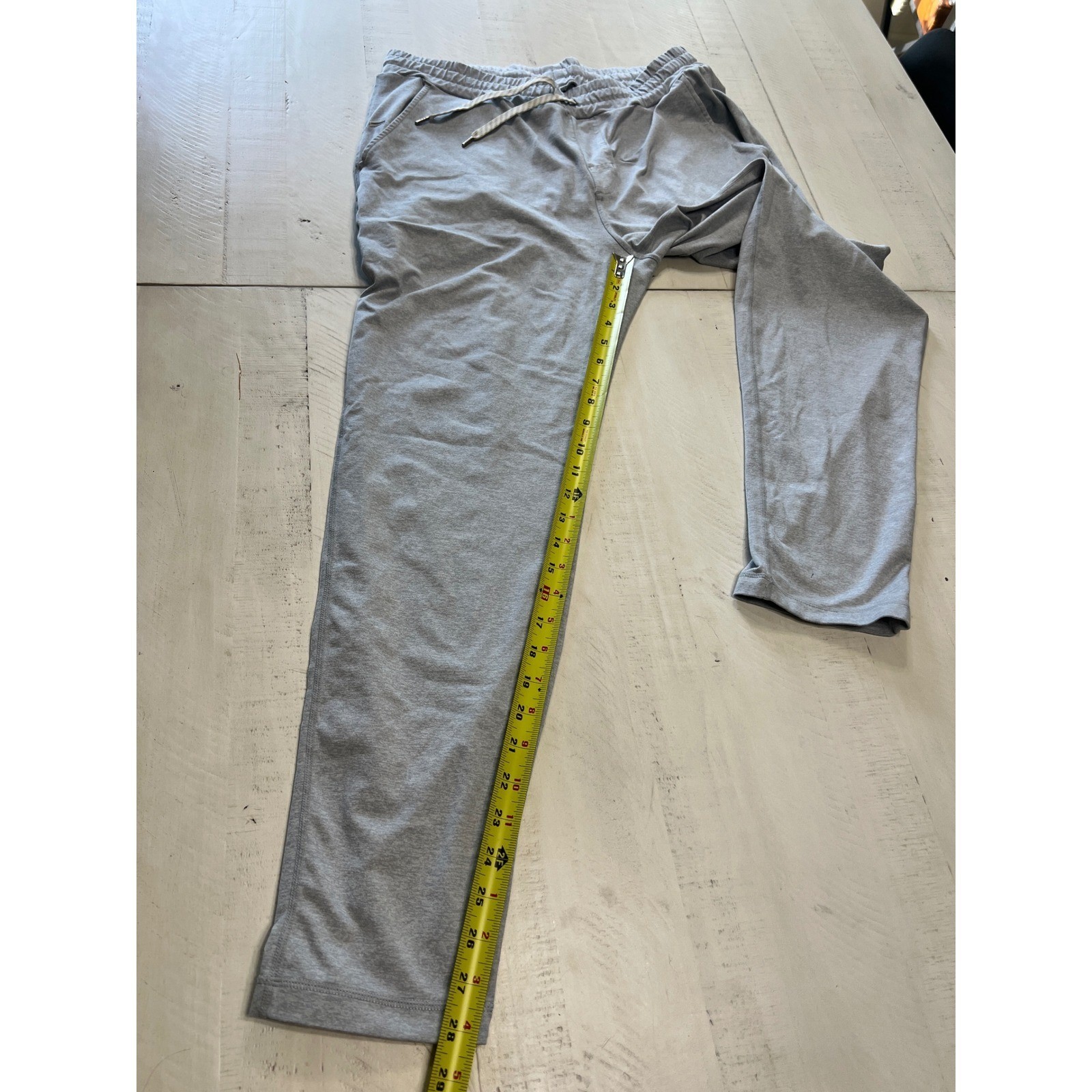 Vuori Men’s Ponto Performance Gray Jogger Pants V418 XL Pockets Drawstring Waist