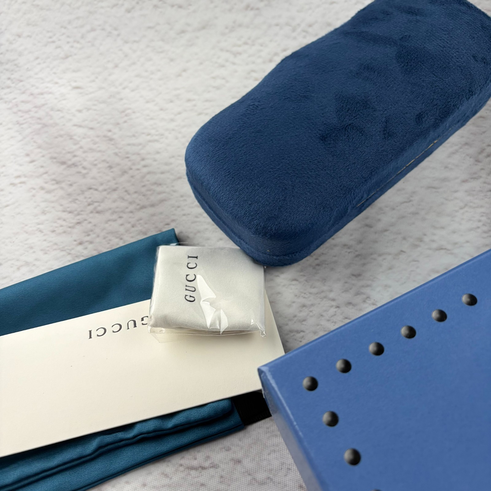 New In Box – Gucci Sunglasses