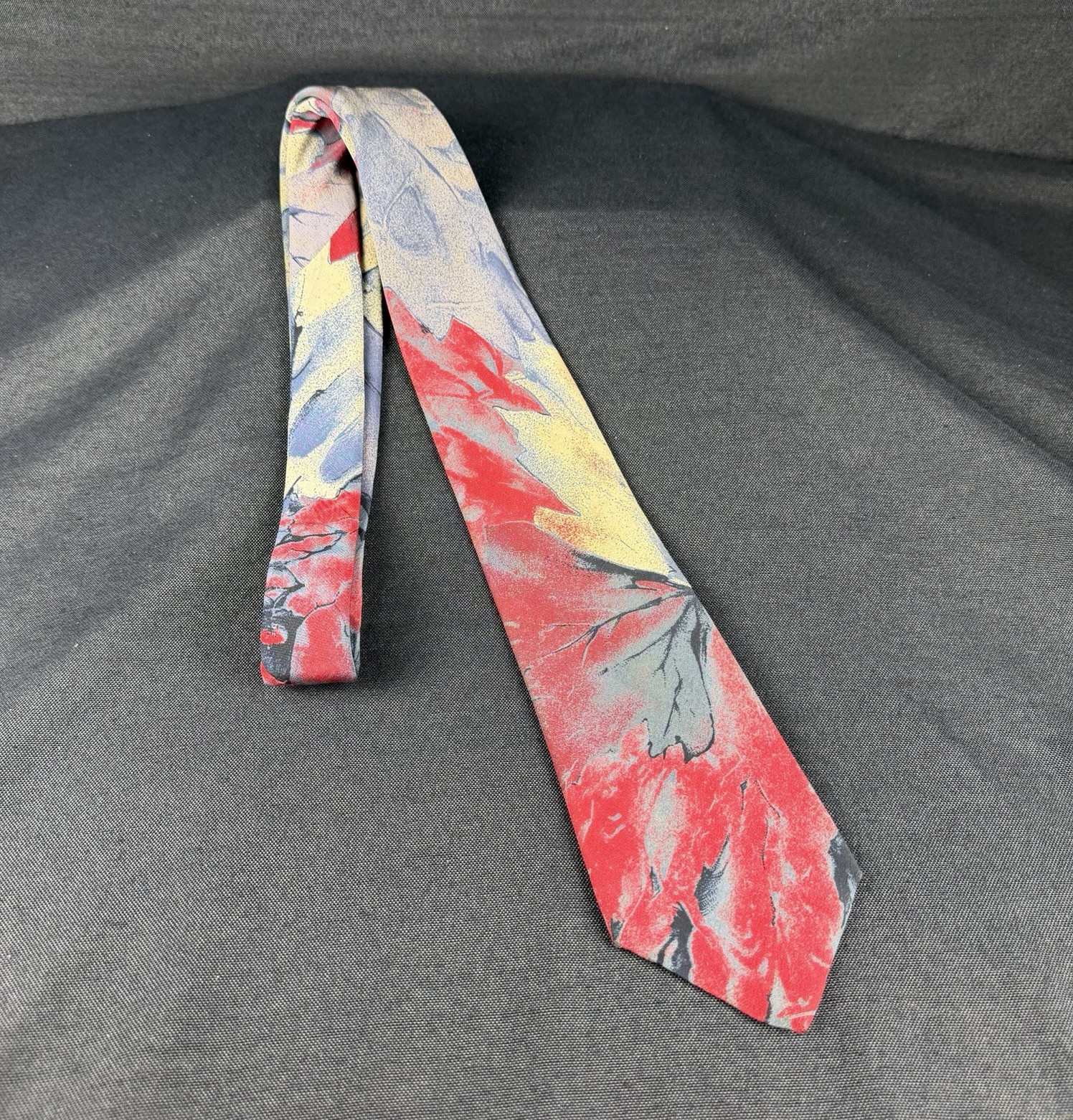 Vintage 80s 90s Lanvin Paris Silk Tie Leaf Pattern Watercolor Red Gray 56×3.5