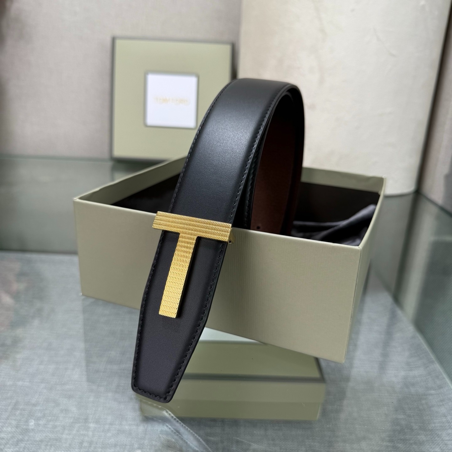 Authentic Tom Ford Reversible Leather T-Buckle Belt Luxury Designer Fashion