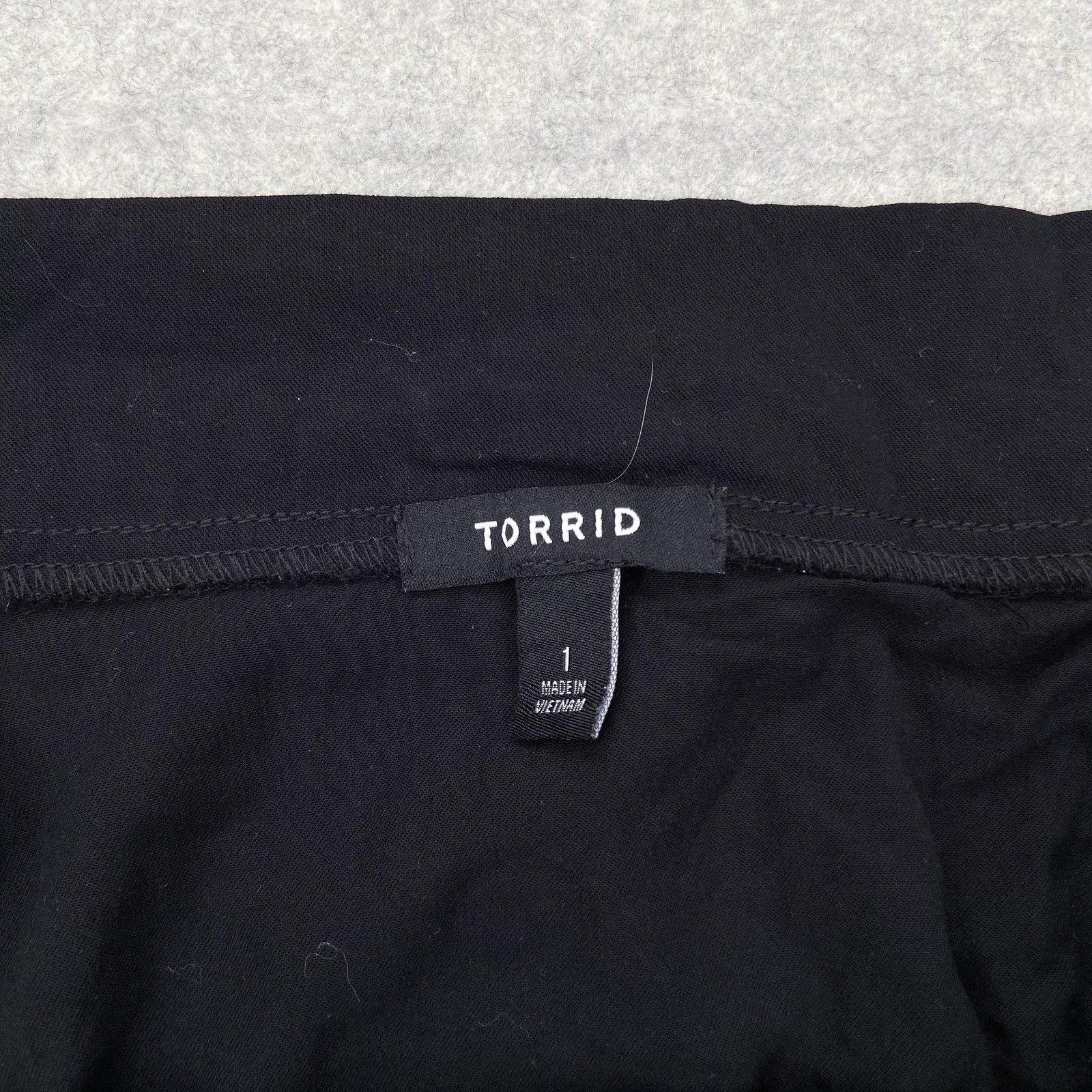 Torrid Skirt Womens 1 Black Button Front Ruffle Hem Skater Mini Plus Casual