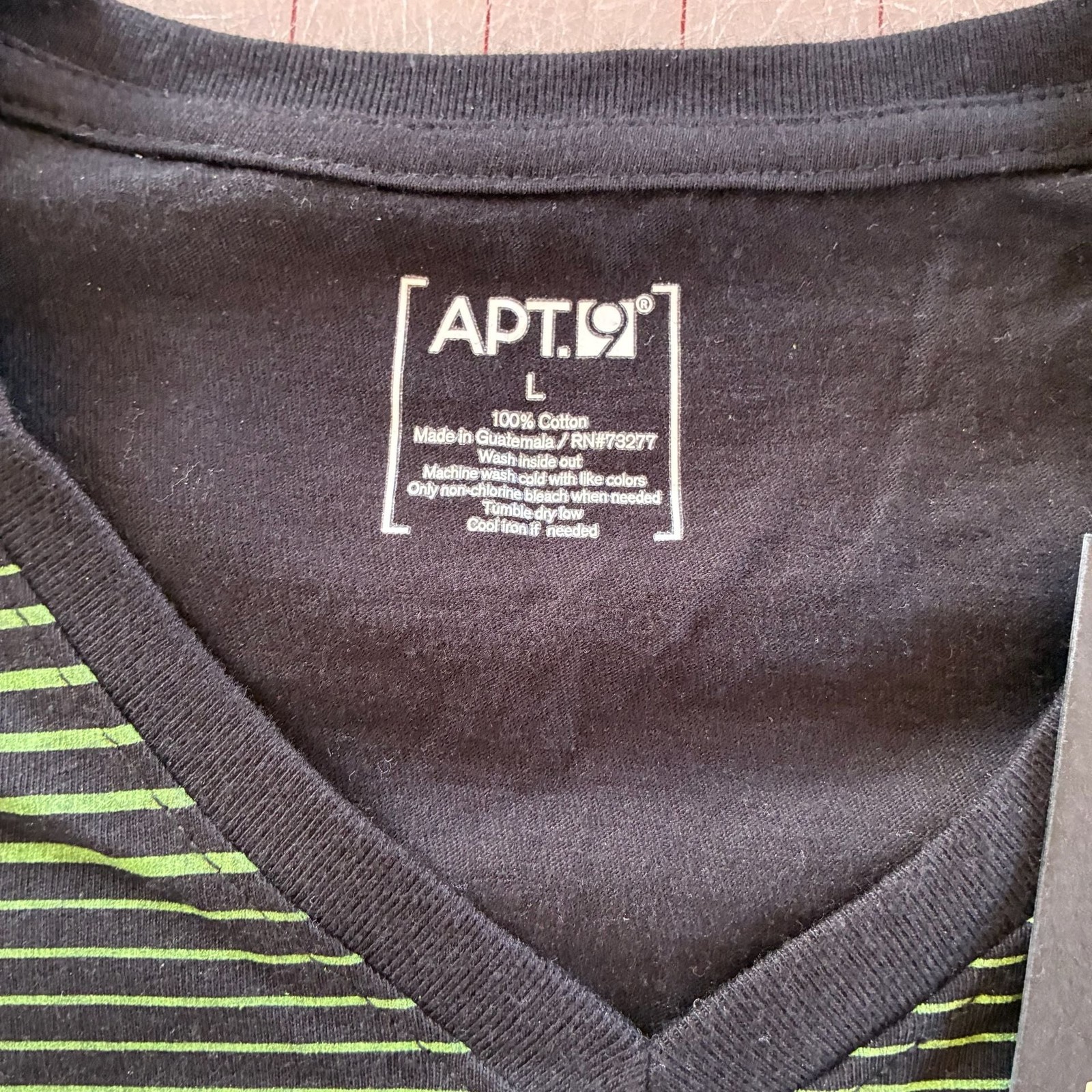 Apt. 9 Men’s Thin Striped V-Neck T-Shirt