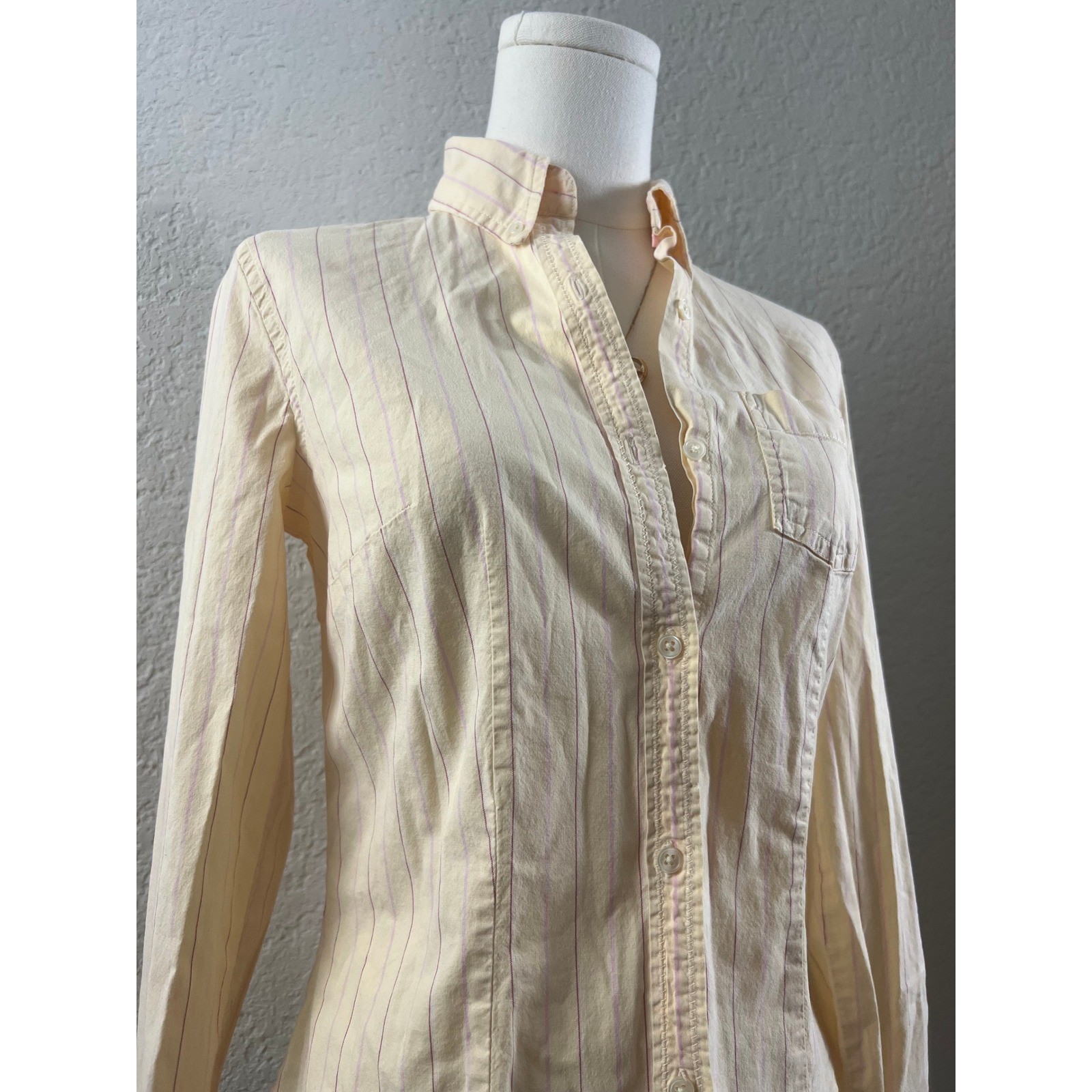 American Eagle Pale Yellow Pinstripe Button Down Shirt Size 2 XS Fitted Poplin