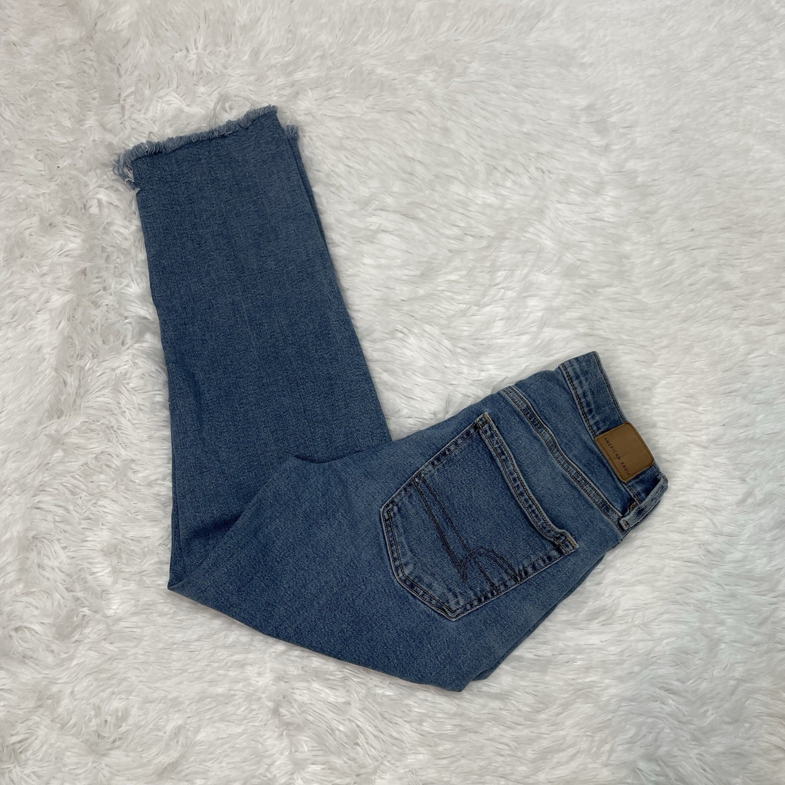 American Eagle 90s Straight Leg Crop Jeans Women’s Size 2 Long Blue Denim Loose