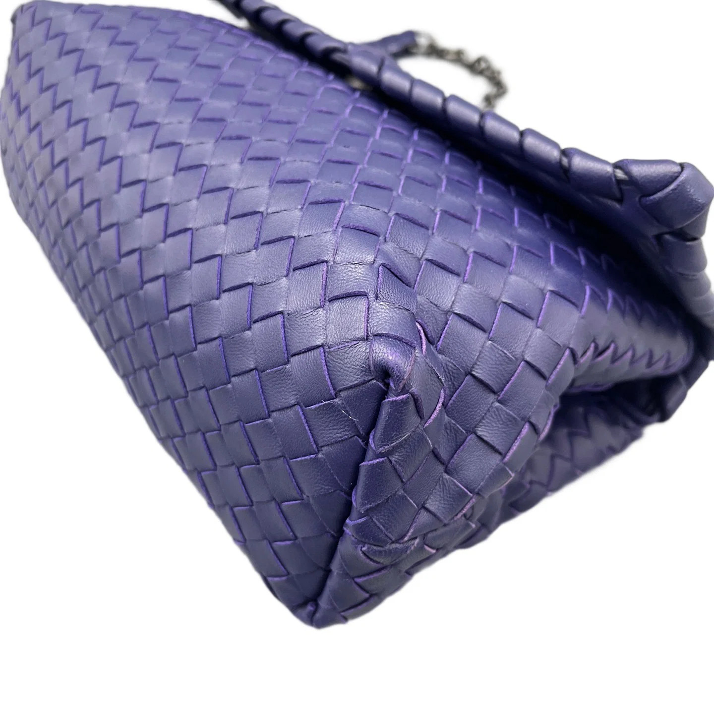 Bottega Veneta Medium Olimpia Shoulder Bag Calfskin Intrecciato (ym062826d1r)