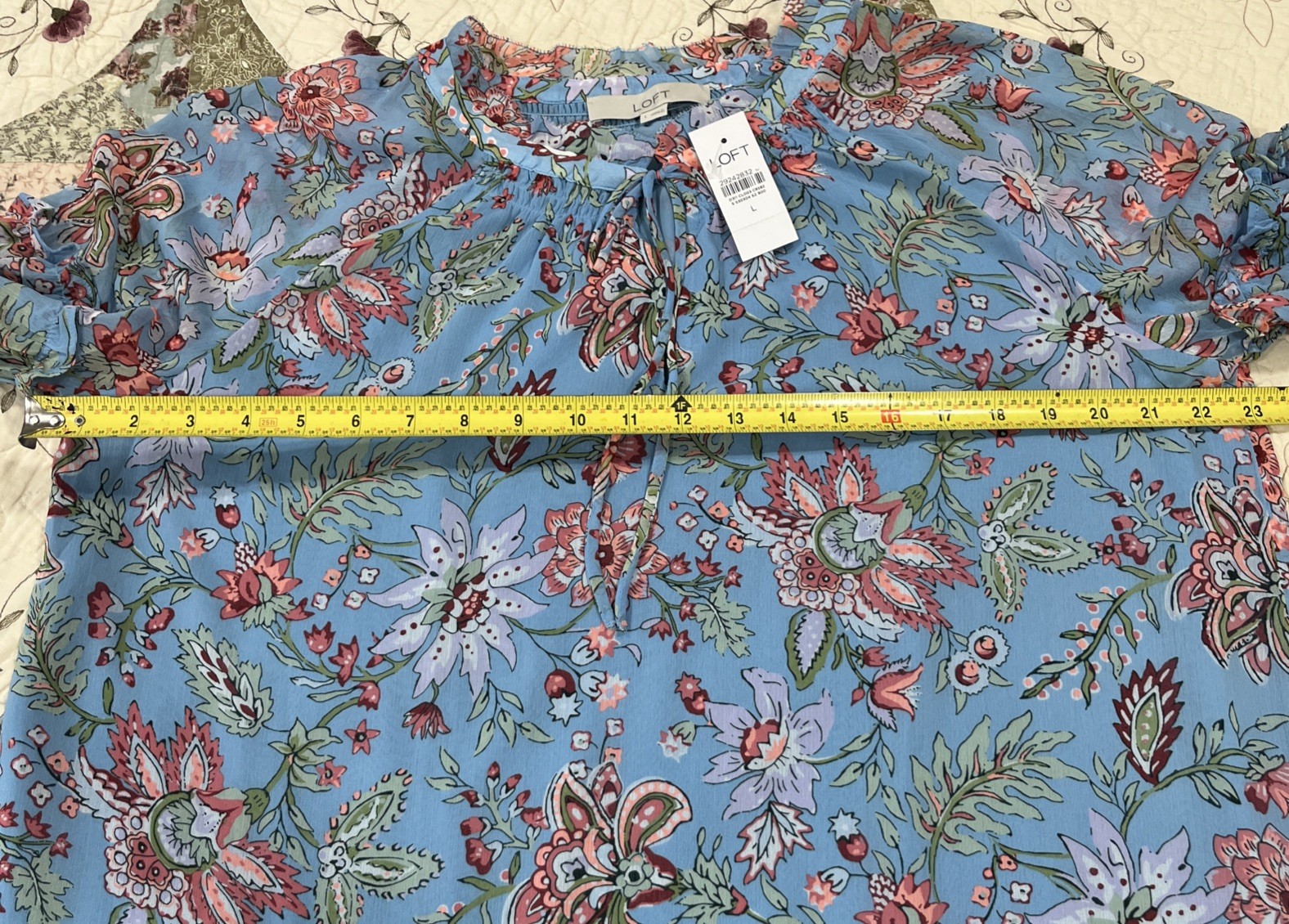 LOFT Blouse Top Women’s Size L Blue Floral Bell Sleeves Ties In Front Lined
