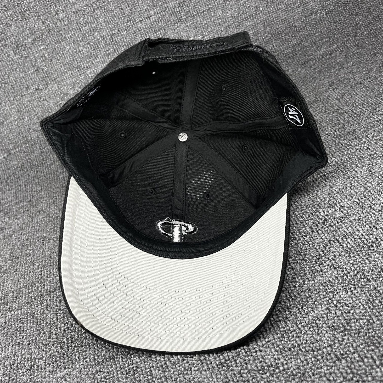 ’47 Brand Philadelphia Phillies MLB MVP Strapback Black Hat Unknown Size