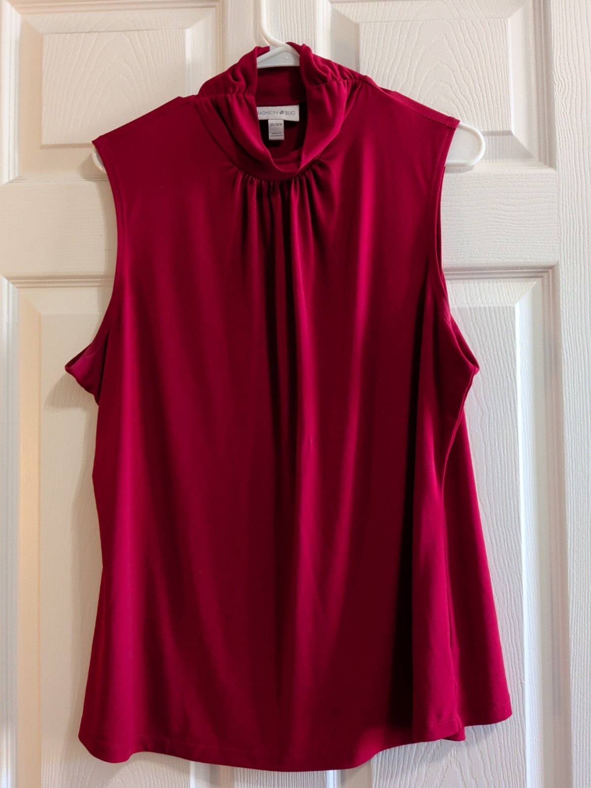 Fashion Bug Women’s Red Sleeveless Turtleneck Blouse Size 14/16W