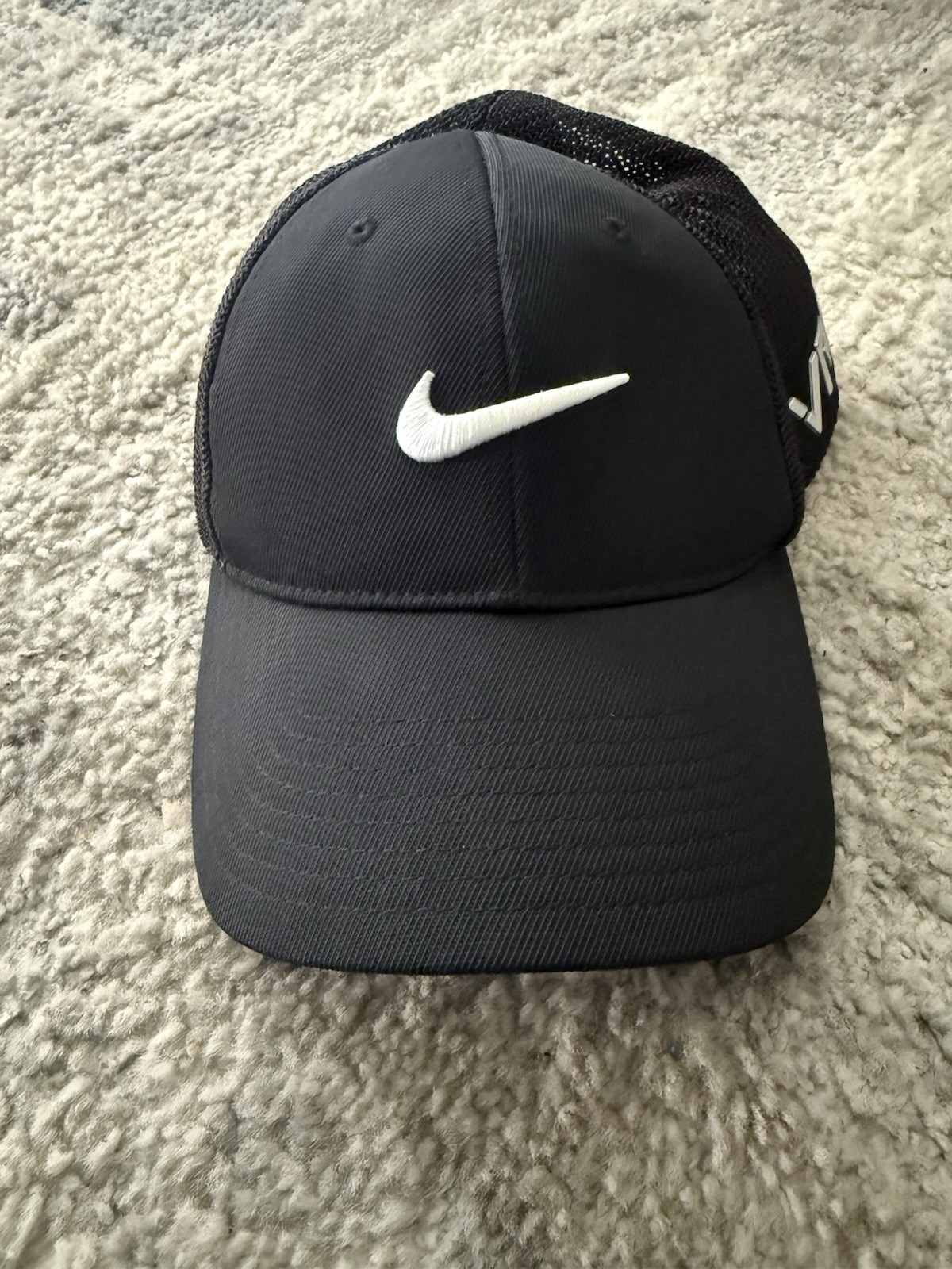 Nike Men’s Black Mesh Back Baseball Cap One Size Solid Casual Sports