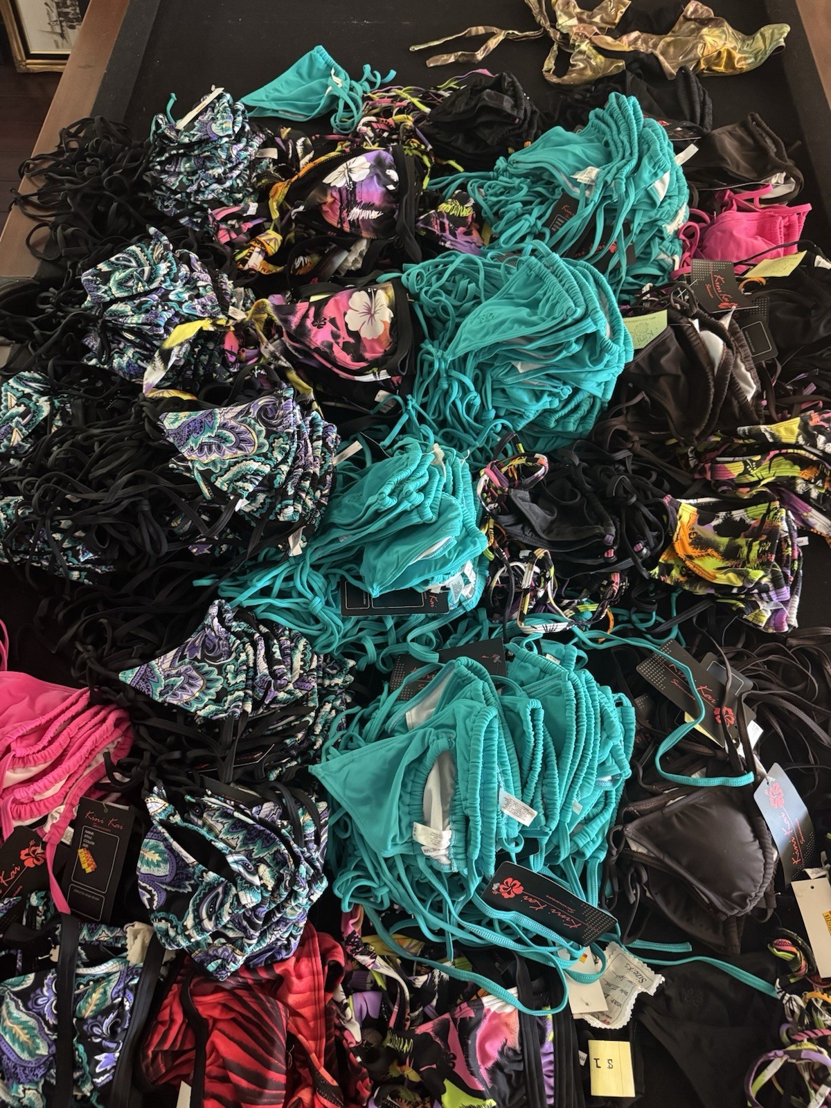 680 PC NWT! Women’s Swim Tops & Bottoms Bulk Lot
