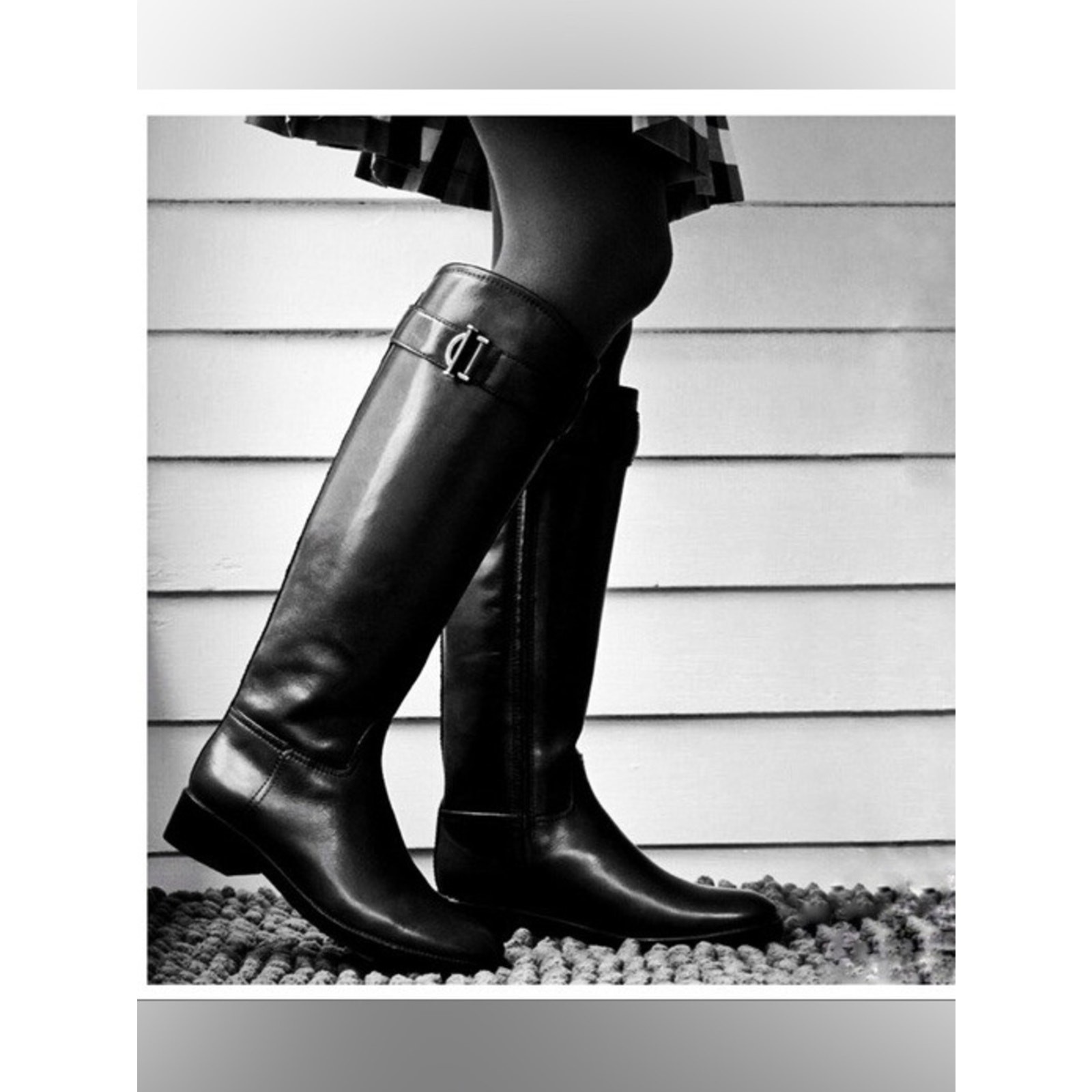 Tory Burch ‘Grace’ Boot Black Leather Size 9.5 riding twist lock