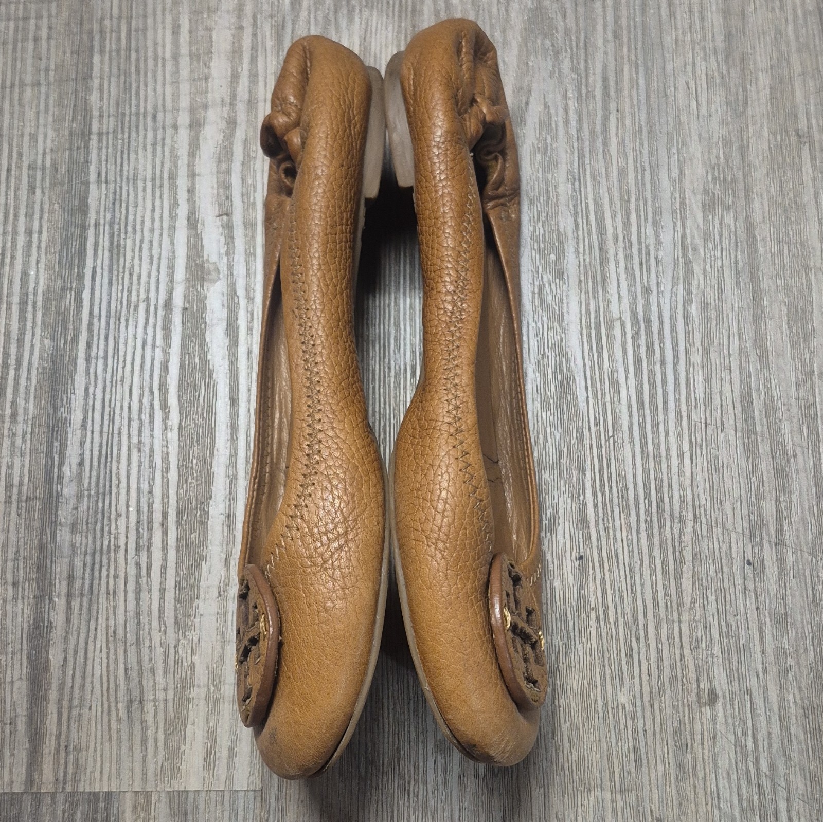 Tory Burch Brown Leather Ballet Flats Womens US 8 Slip-On Round Toe Logo
