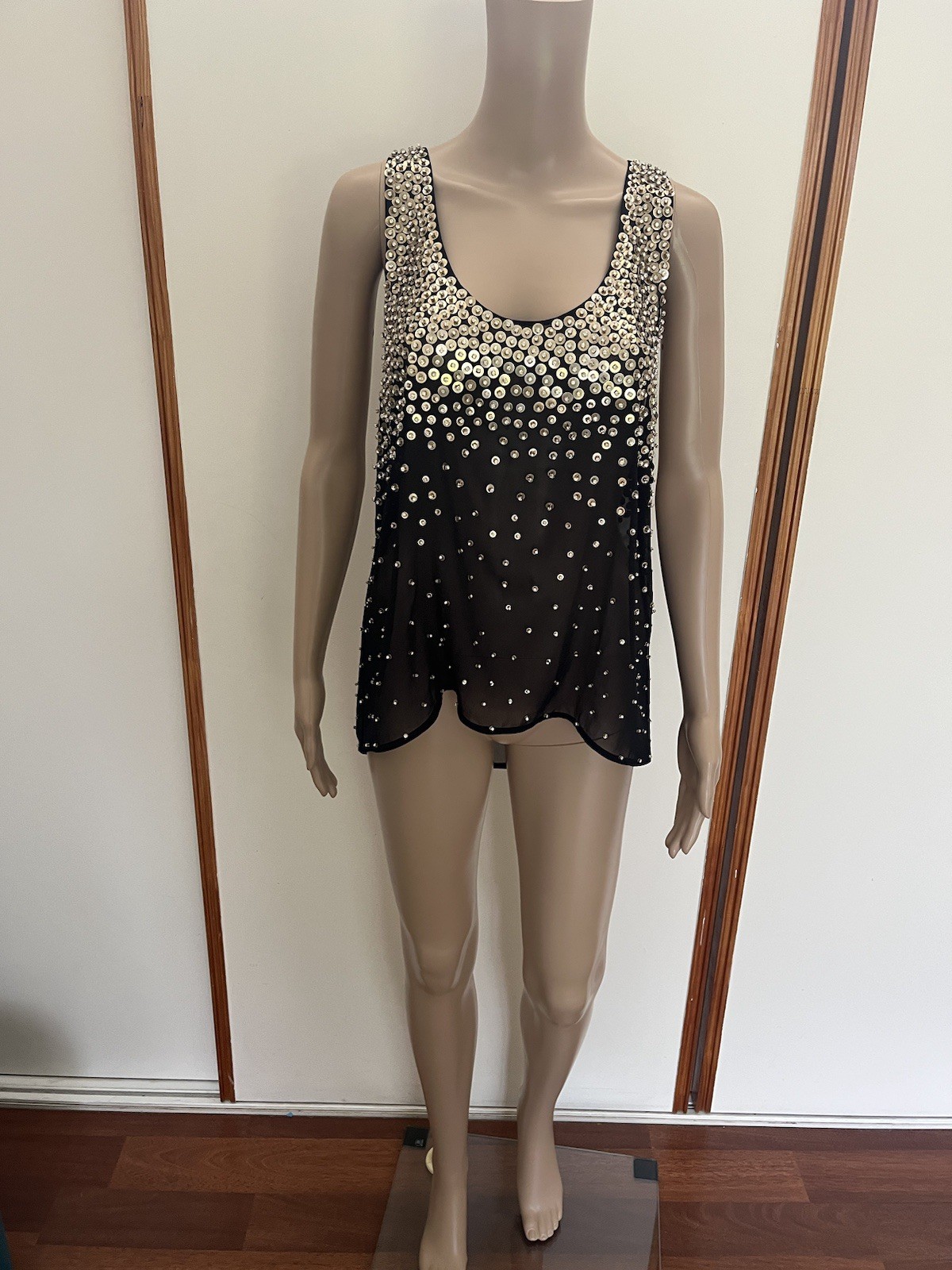 RETROFETE Marissa sequin Top Singlet Blouse Size Medium Black Silver