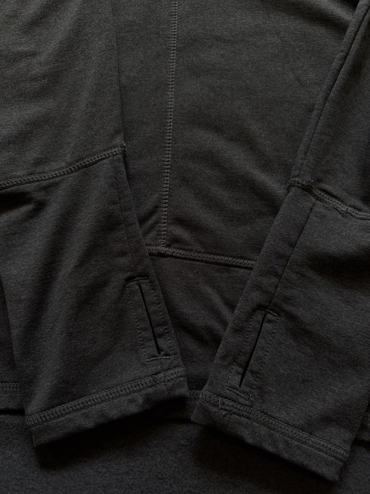 Reebok Women’s Cowl Neck Pullover Sweater Dark Gray Long Sleeve Thumbhole Top
