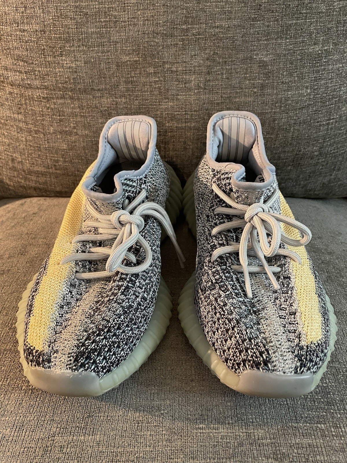 Size 5.5 – adidas Yeezy Boost 350 V2 ‘Ash Blue’ GY7657