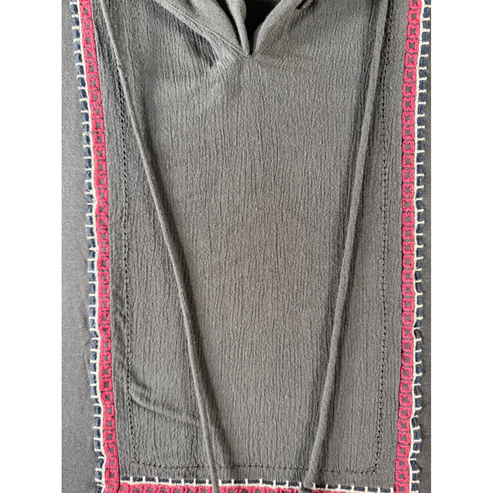 Ann Taylor LOFT Womens Medium Grey Embroidered Tassel Boho Sleeveless Blouse Top